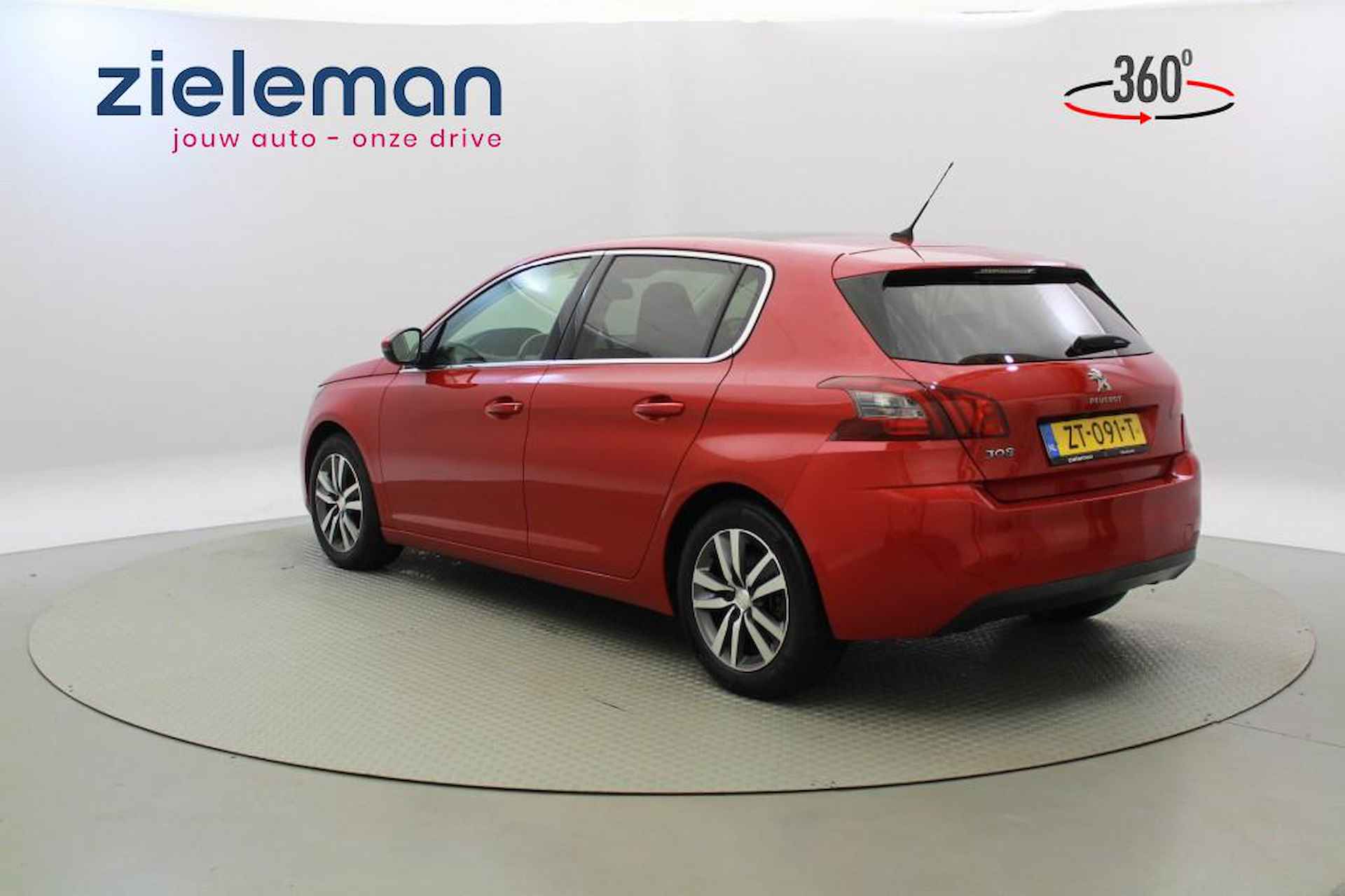 PEUGEOT 308 1.2 Premium Automaat - Panorama, Trekhaak, Carplay, Camera - 3/42