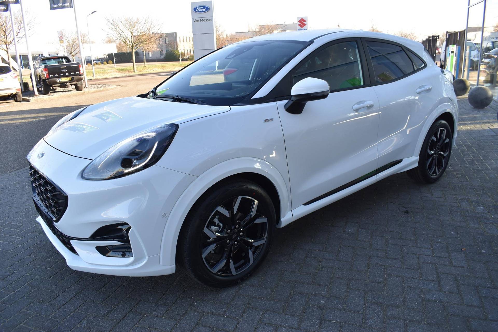 Ford Puma 1.0 EcoBoost Hybrid ST-Line X | DIRECT LEVERBAAR | Driver Assistance Pack | Camera | Winterpack | Frozen White - 3/24