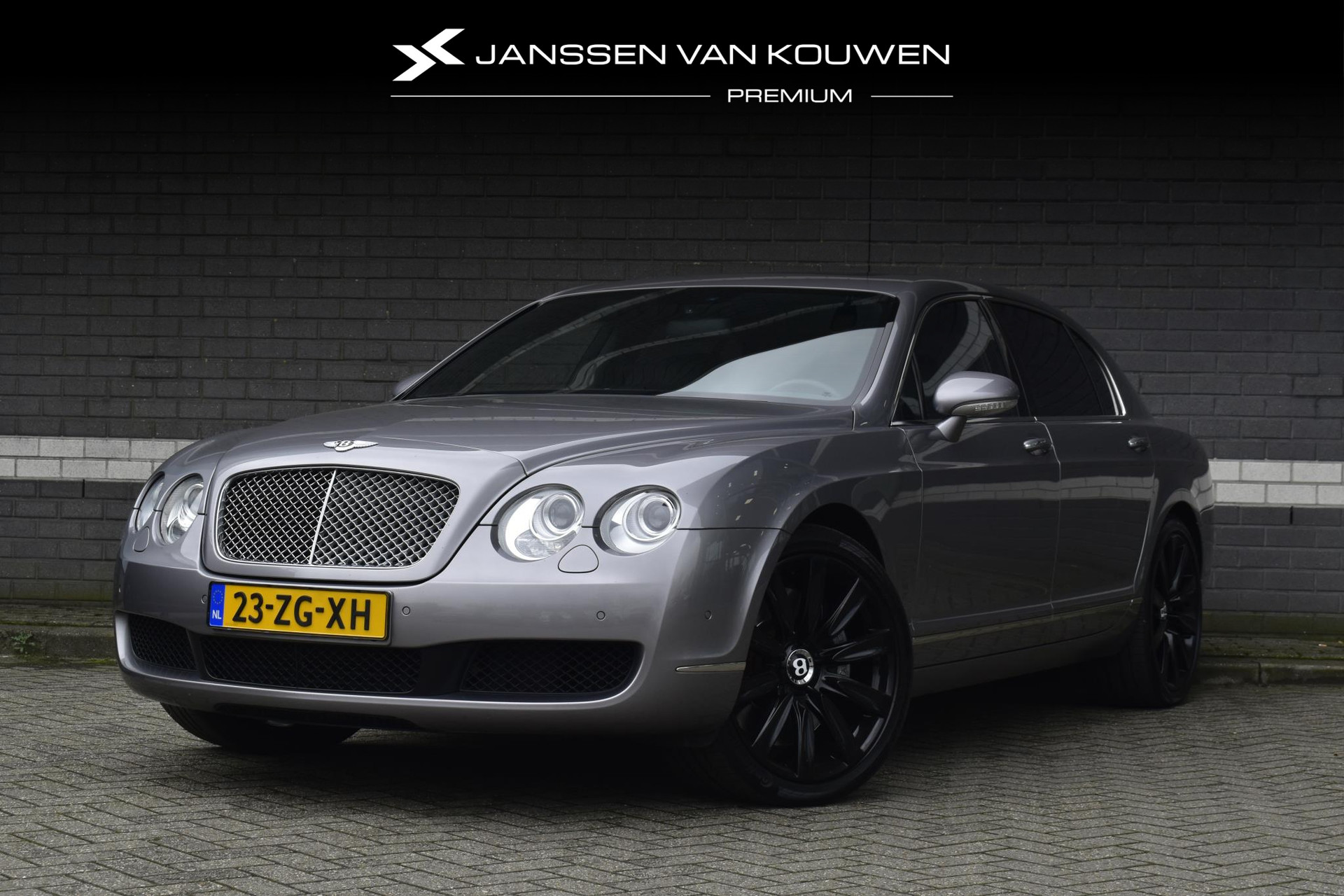 Bentley Continental Flying Spur 6.0 W12 / 21'' / Massage / Soft Close