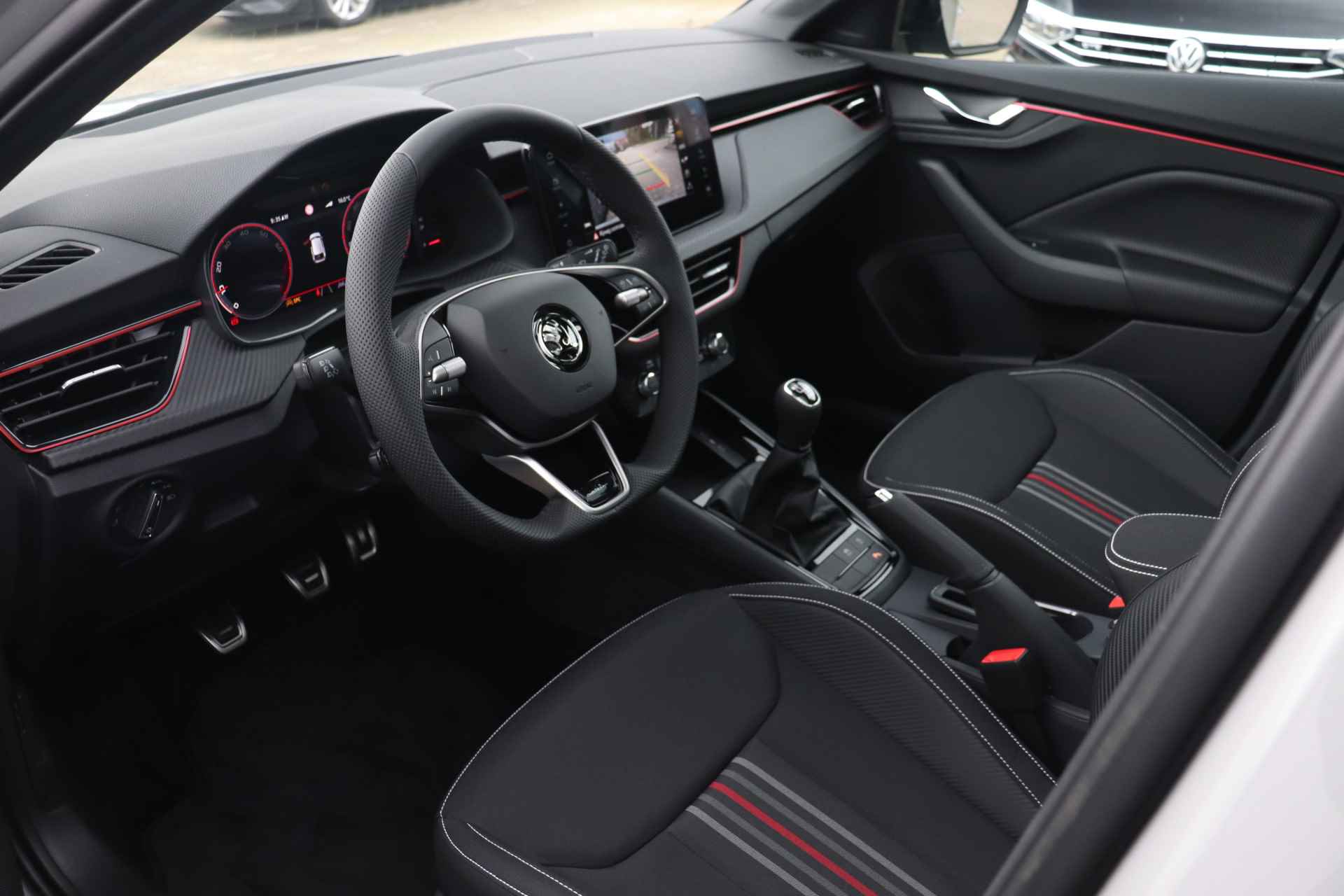 Škoda Scala 1.0 TSI Monte Carlo | Panorama dak | Navigatie | Adaptieve cruise control | Elektrische achterklep | Virtual cockpit | 18 inch - 4/34