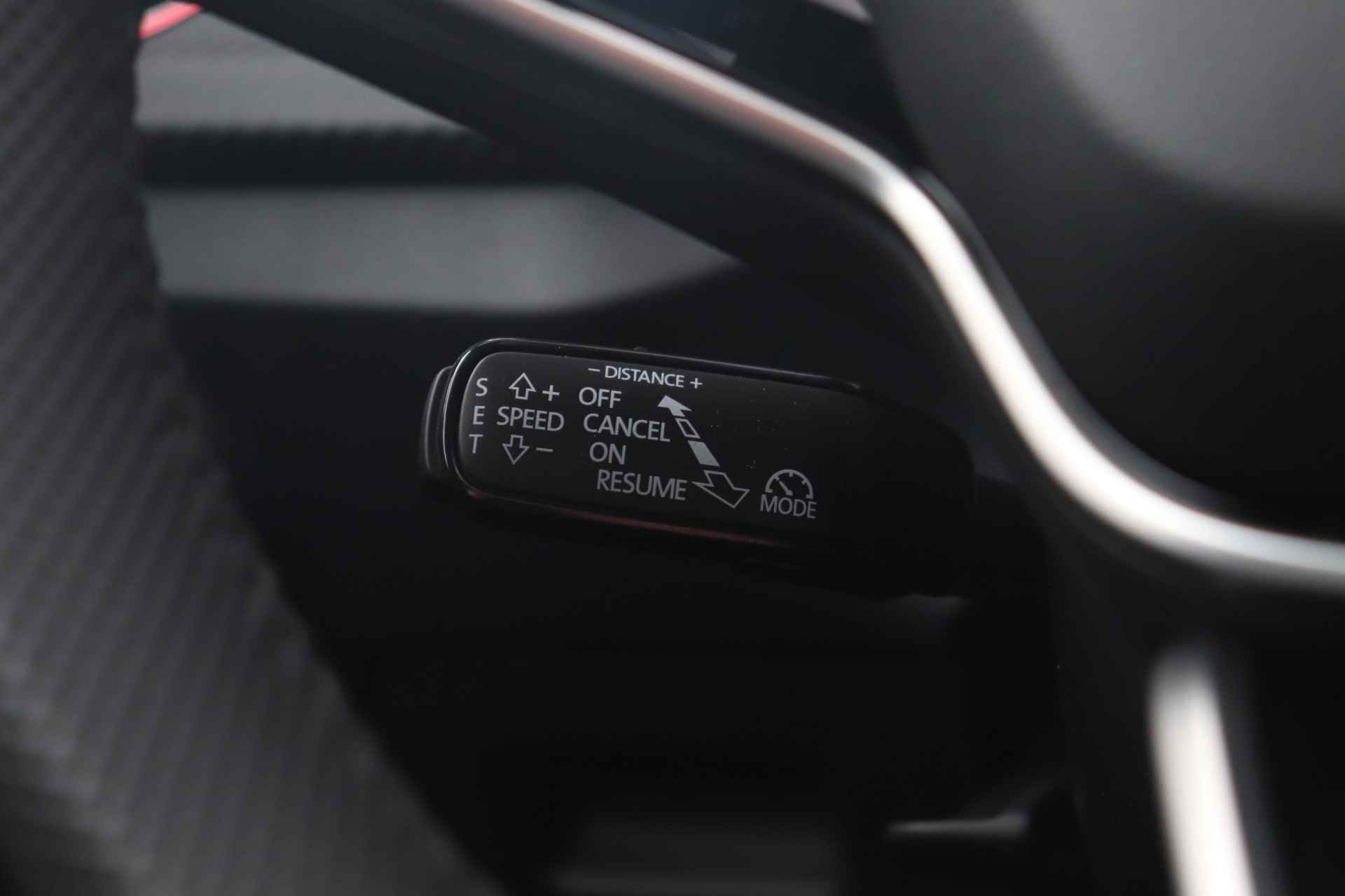 Škoda Scala 1.0 TSI Monte Carlo | Panorama dak | Navigatie | Adaptieve cruise control | Elektrische achterklep | Virtual cockpit | 18 inch - 23/34