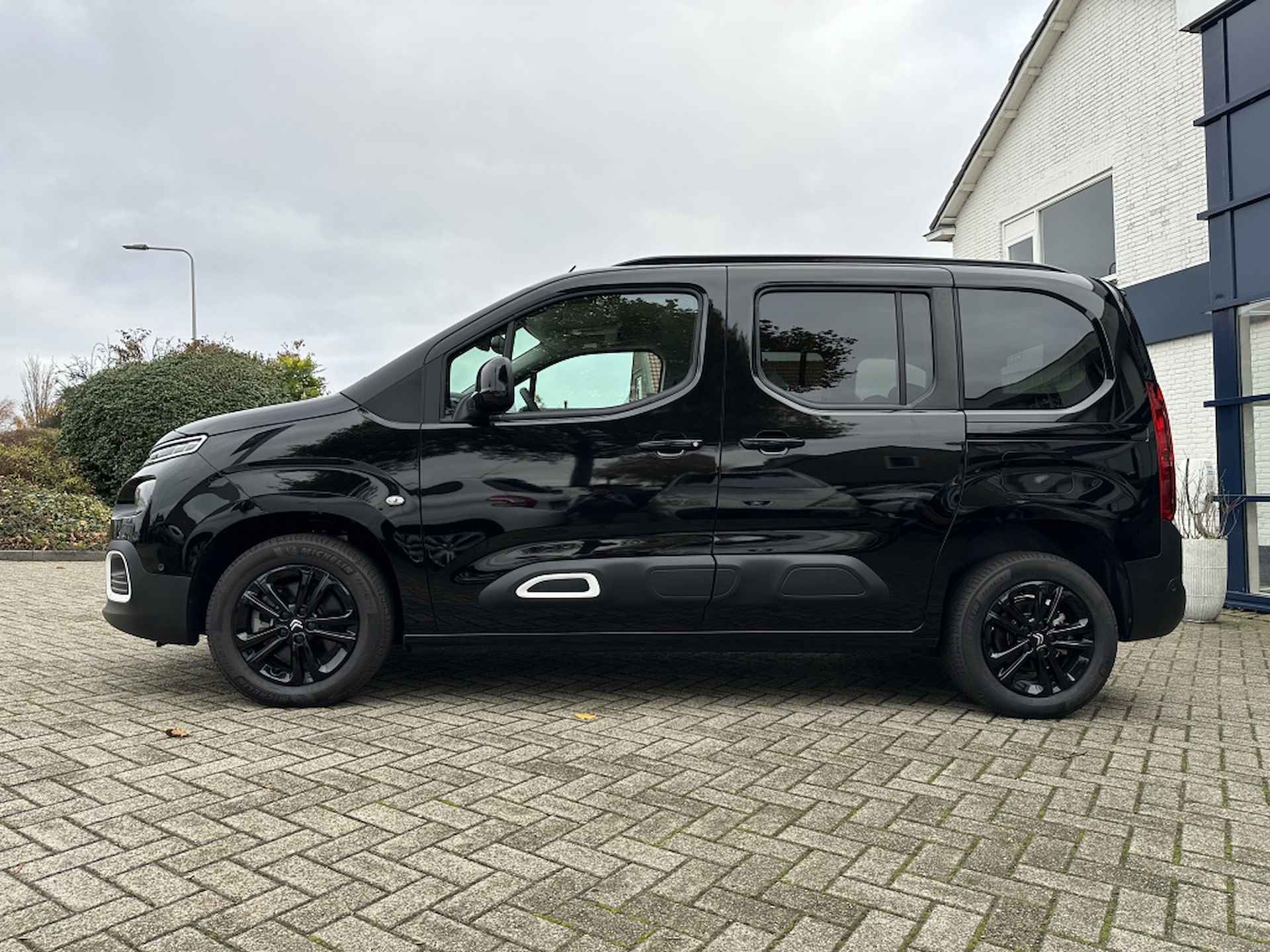 Citroen ë-Berlingo Shine L1 50 kWh - 19/36