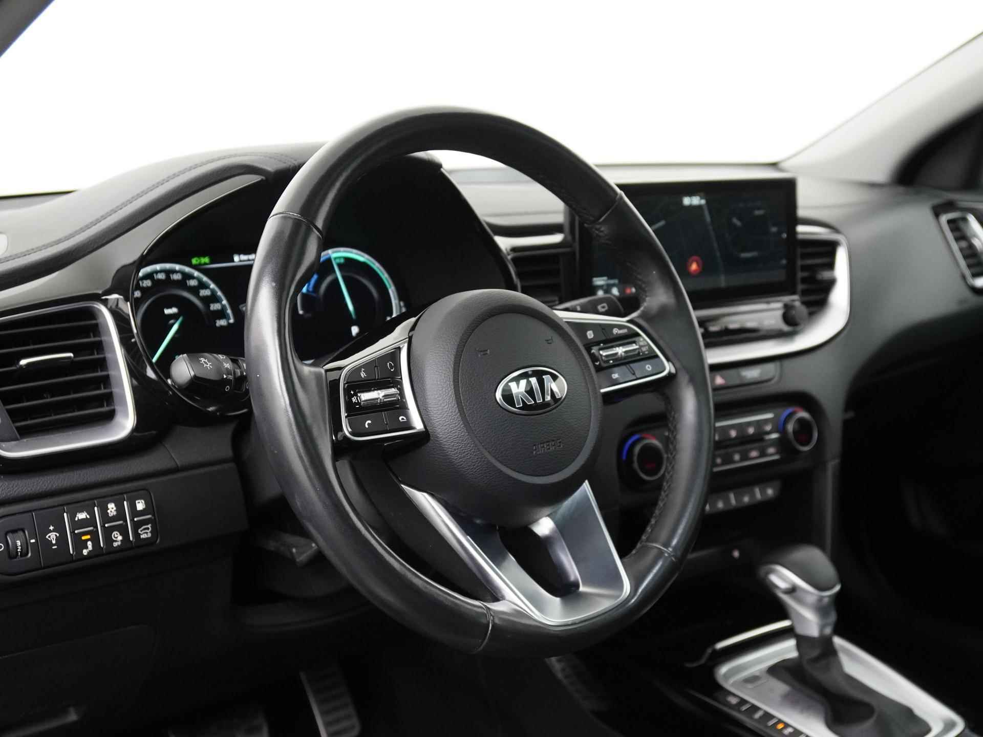 Kia XCeed 1.6 GDi PHEV ExecutiveLine | Digital Cockpit | Leder | Schuifdak | Zondag Open! - 35/43