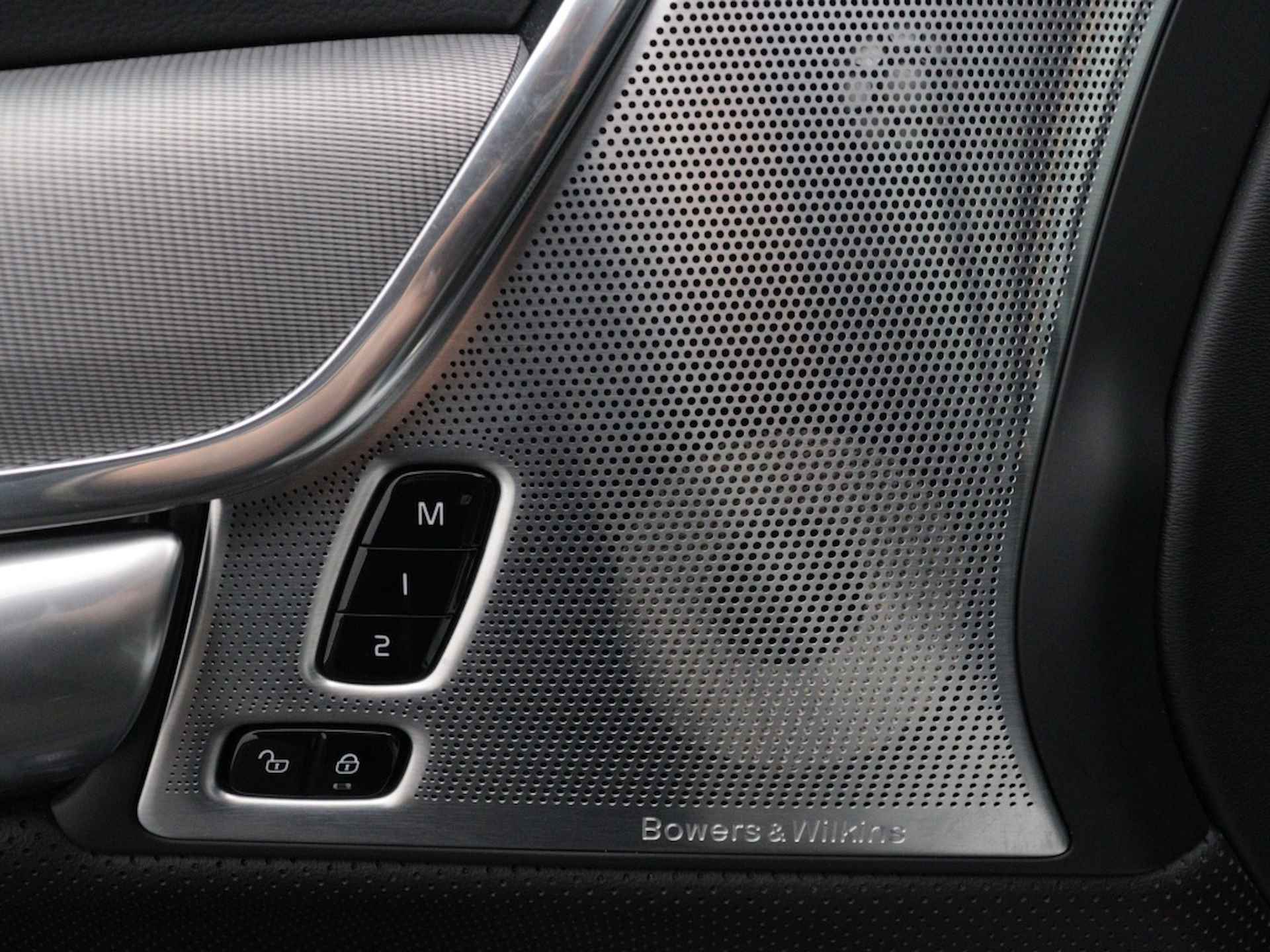 Volvo V90 2.0 T6 AWD Ultra Dark | Bowers & Wilkins | Trekhaak - 31/35