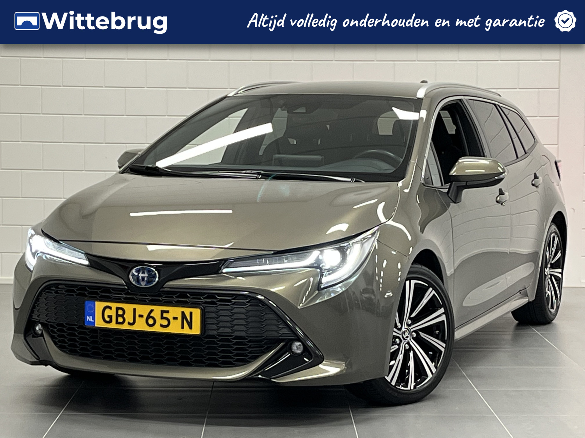 Toyota Corolla Touring Sports 1.8 Hybrid Dynamic FULL LED | NAVIGATIE | KEYLESS | ELEKTRISCHE ACHTERKLEP | COMPLETE AUTO!