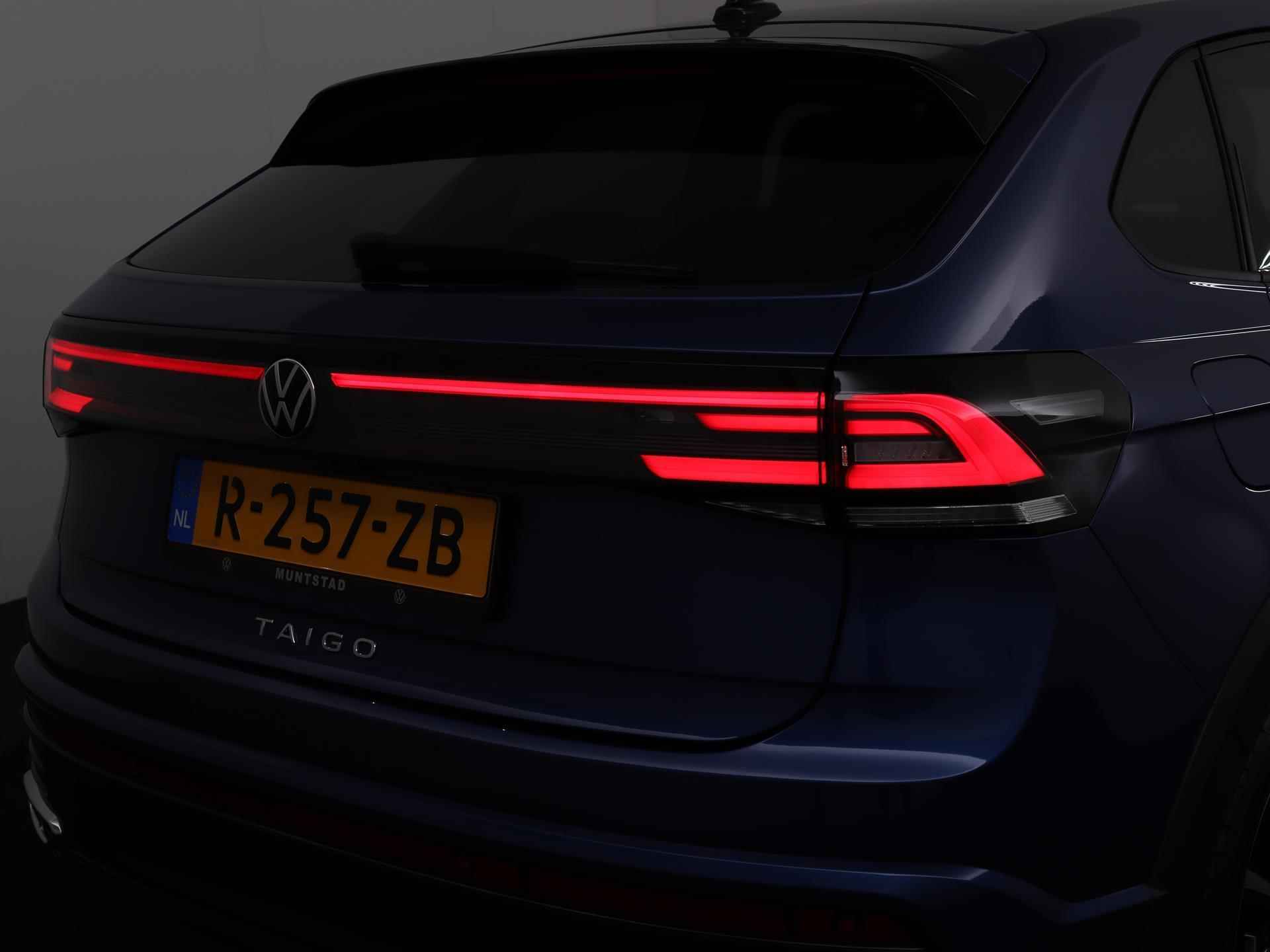 Volkswagen Taigo 1.5 TSI 150PK R-Line Business DSG | Pano.Dak | IQ.Light | Navi | Camera | Keyless | Adaptive Cruise | Stoelverwarming | Apple CarPlay | 18" LM 'Misano' | Getint Glas | - 13/53