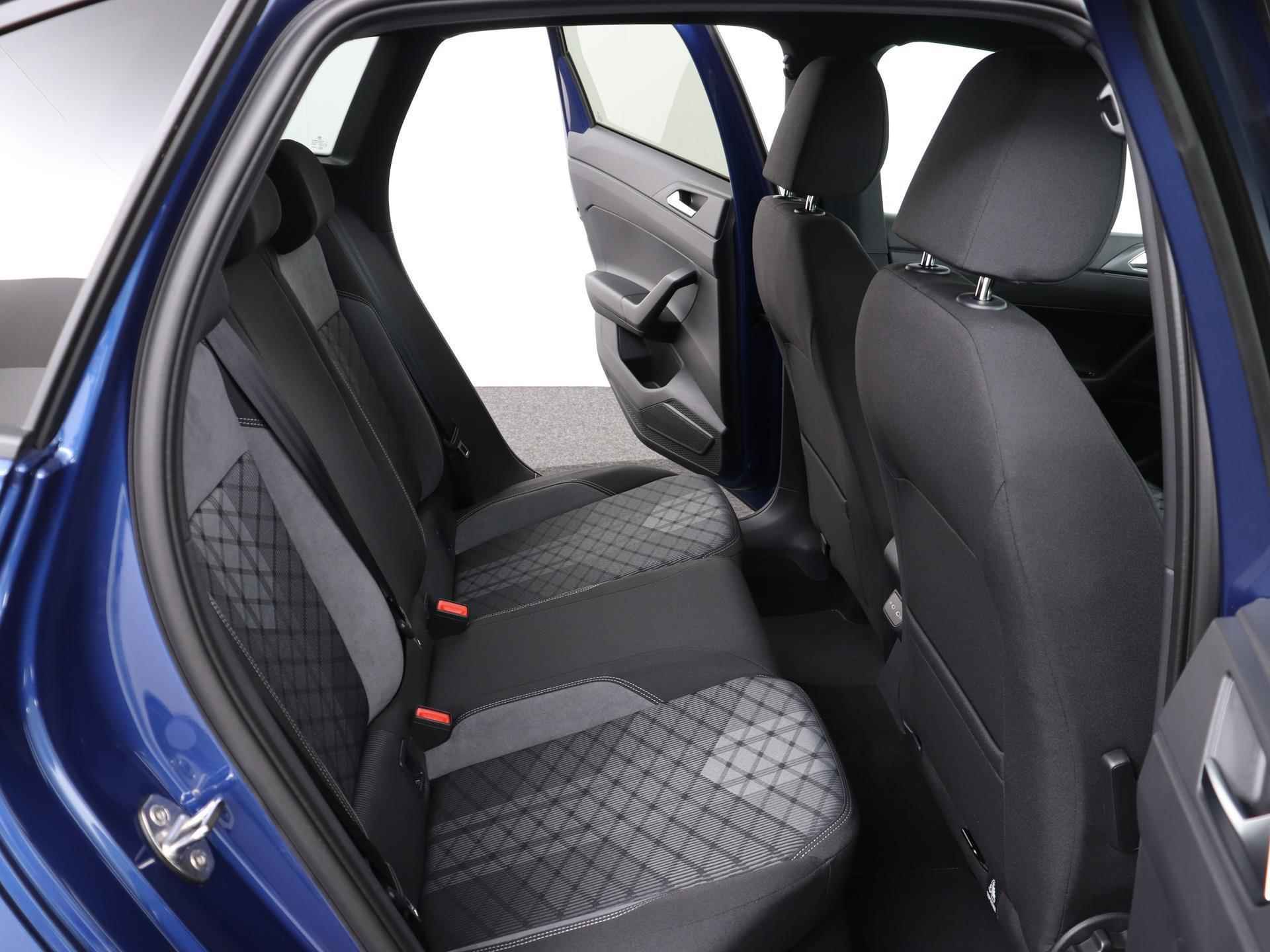 Volkswagen Taigo 1.5 TSI 150PK R-Line Business DSG | Pano.Dak | IQ.Light | Navi | Camera | Keyless | Adaptive Cruise | Stoelverwarming | Apple CarPlay | 18" LM 'Misano' | Getint Glas | - 21/53