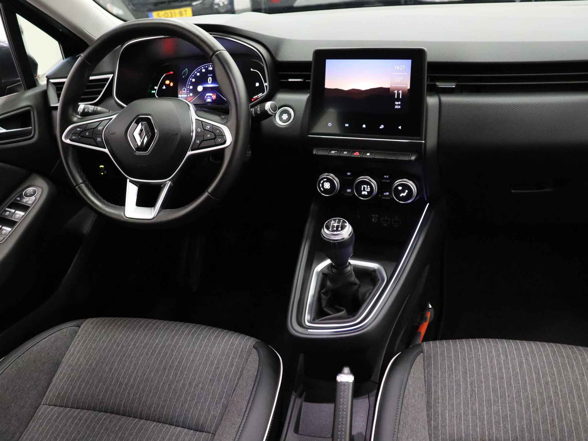 Renault Clio 1.0 TCe Bi-Fuel Intens | Trekhaak | Parkeersensoren achter | Automatische airco | Apple Carplay / android Auto | - 19/38