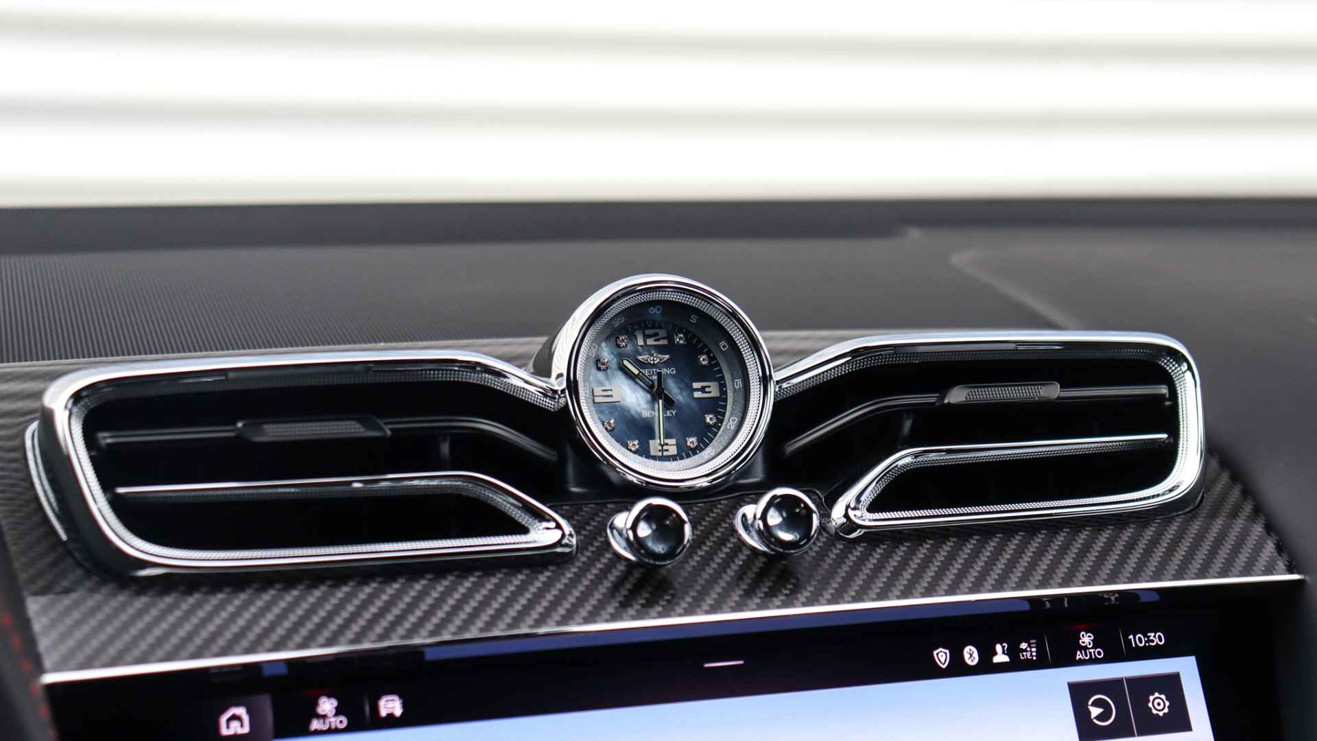 Bentley Bentayga 4.0 V8 First Edition | Ceramic | Massage | Carbon | Night-Vision | Standkachel | Head-up | Blackline - 13/44