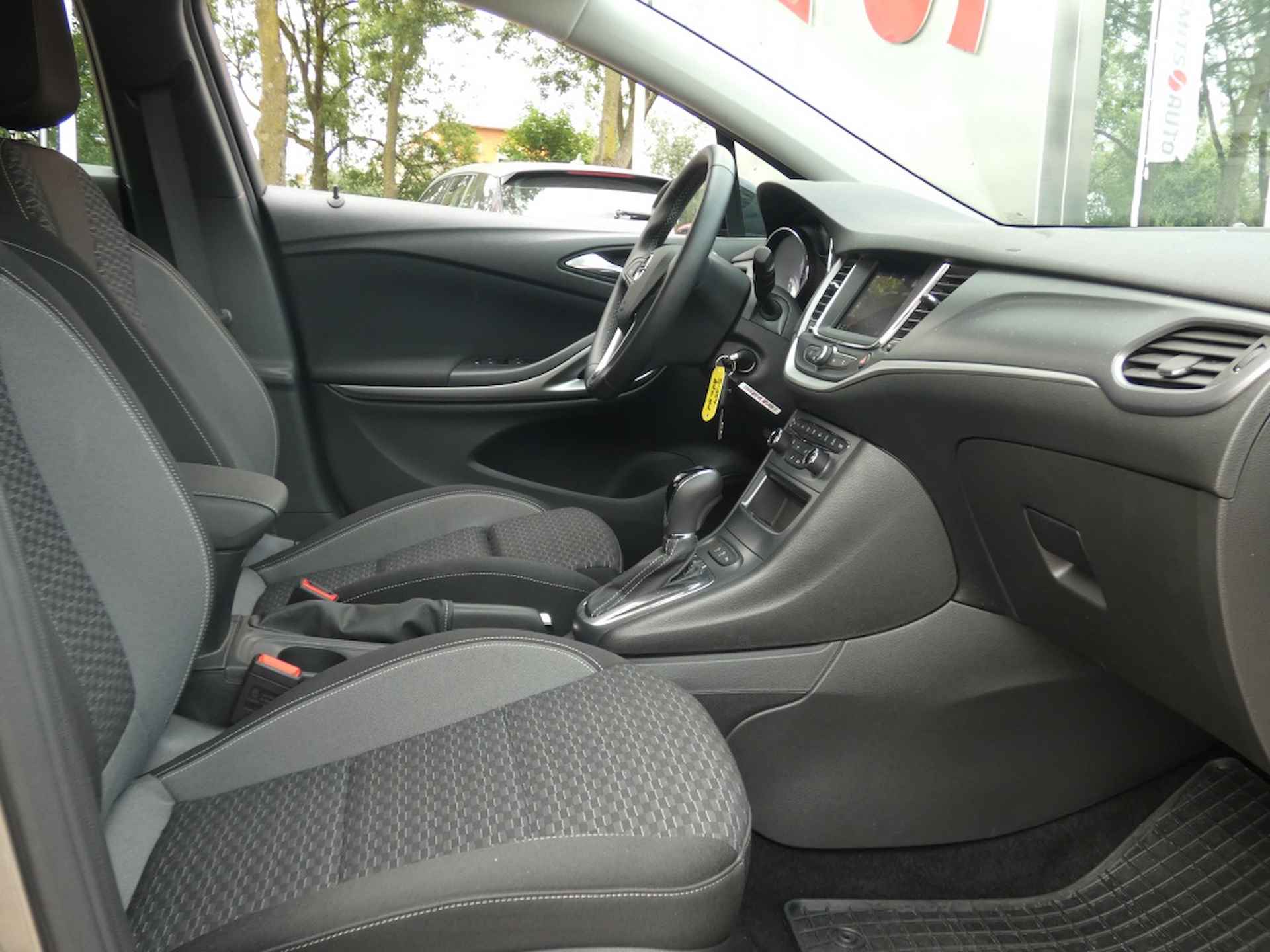 Opel Astra Sports Tourer 1.4 145 pk Edition + | Automaat | Led kopl. | Comfort stoelen - 24/35