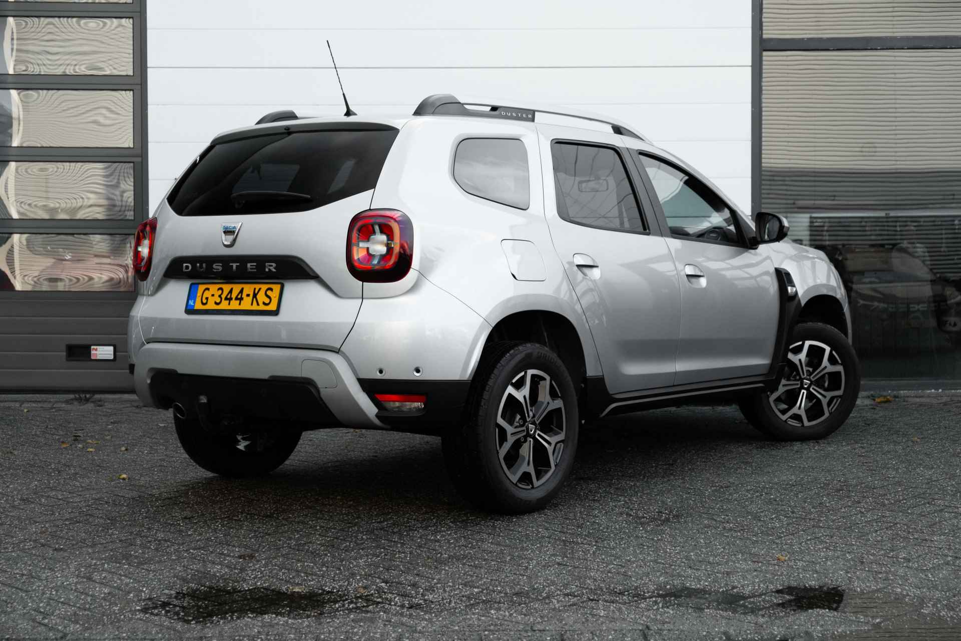 Dacia Duster 1.3 TCe 150 PK Prestige | Trekhaak | Camera achter | Apple car Play | | incl. Bovag rijklaarpakket met 12 maanden garantie | - 2/50