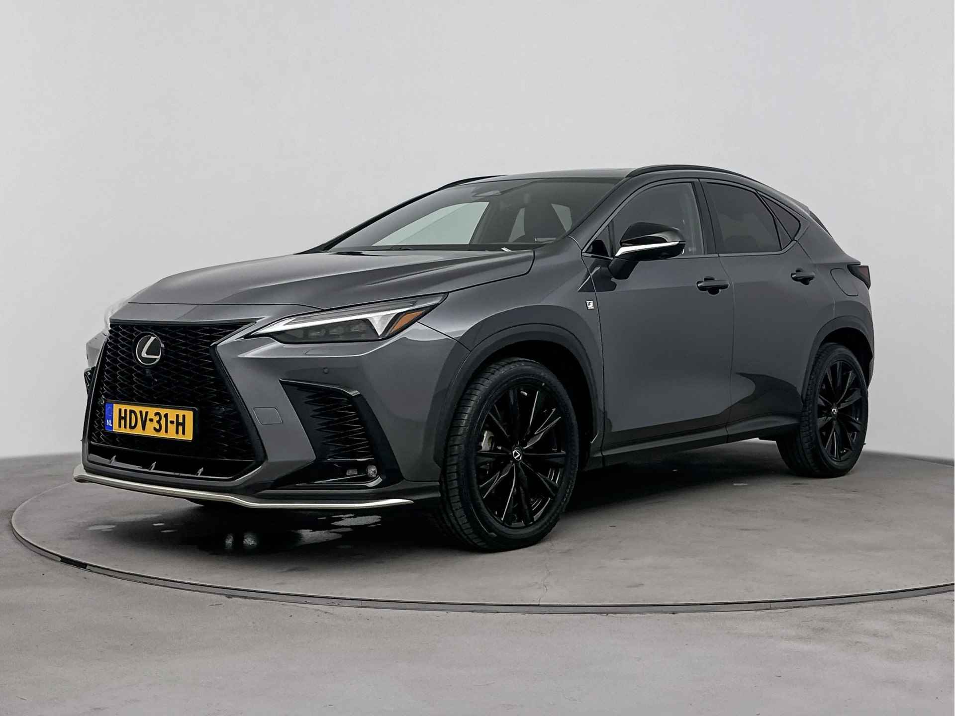 Lexus NX 450h+ AWD F Sport Line Limited | Schuifdak | Lederen bekleding | Draadloze telefoonlader | - 15/39