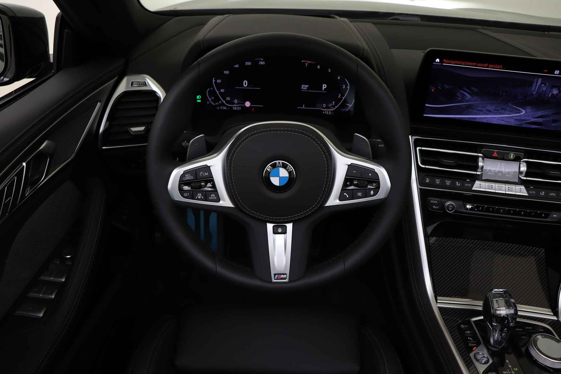 BMW 8 Serie 840i High Executive M Sport Automaat / M sportstoelen / Live Cockpit Professional / Stoelventilatie / Comfort Access / Laserlight / Parking Assistant Plus - 23/68