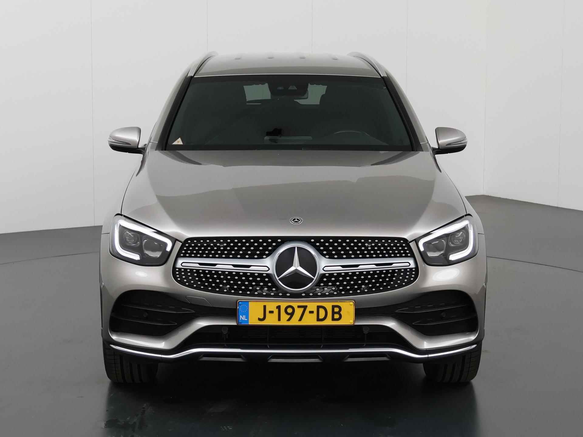 Mercedes-Benz GLC-klasse 200 AMG Premium | Dodehoekassistent | Digitaal Dashboard | Achteruitrijcamera | Sfeerverlichting | - 4/46