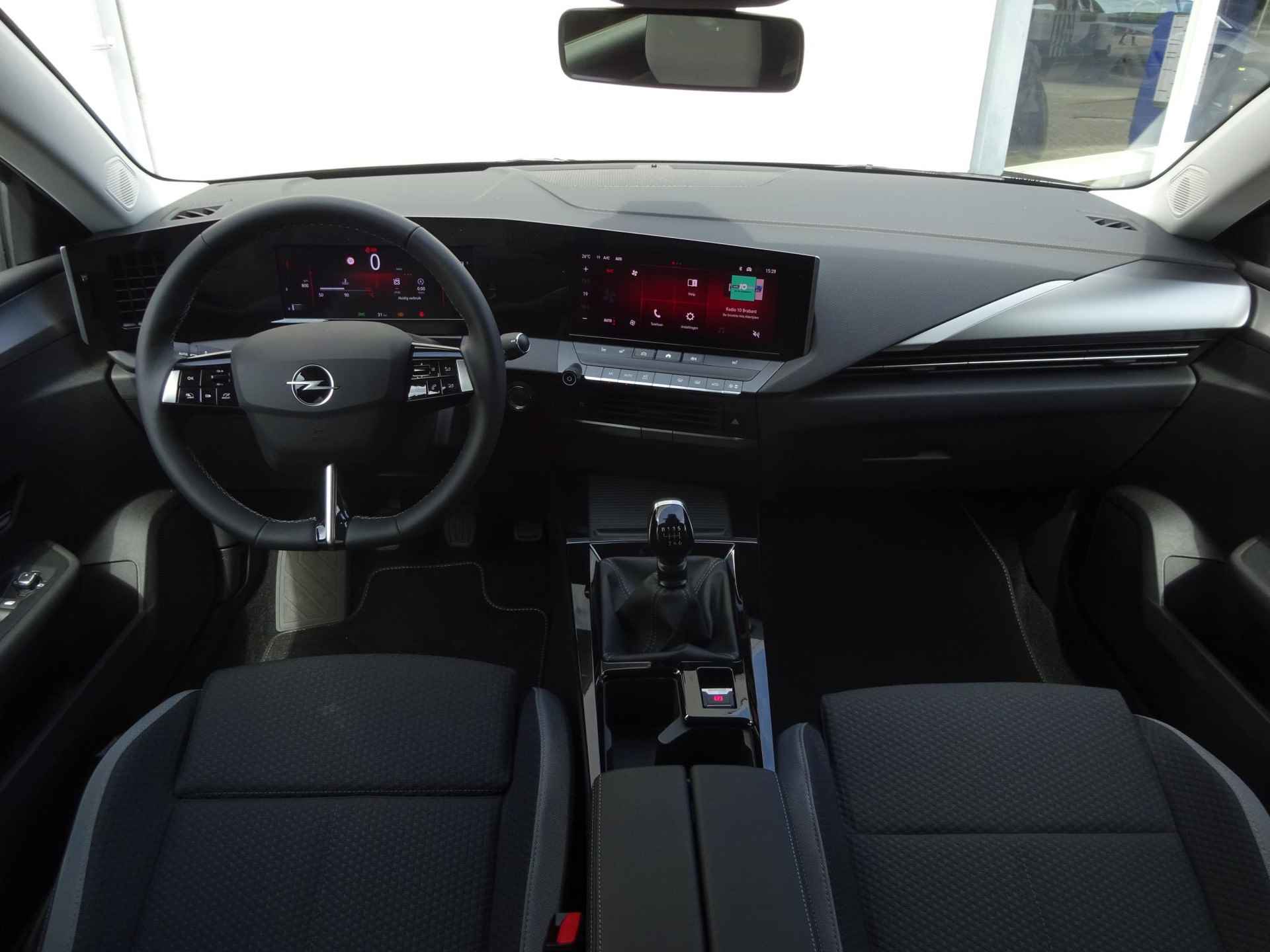 Opel Astra 1.2 Turbo 130pk 6 versnellingen Business Edition | AGR STOELEN | RESERVEWIEL VOORBEREIDING | TREKHAAK | PER 25-11 BESCHIKBAAR | - 15/44