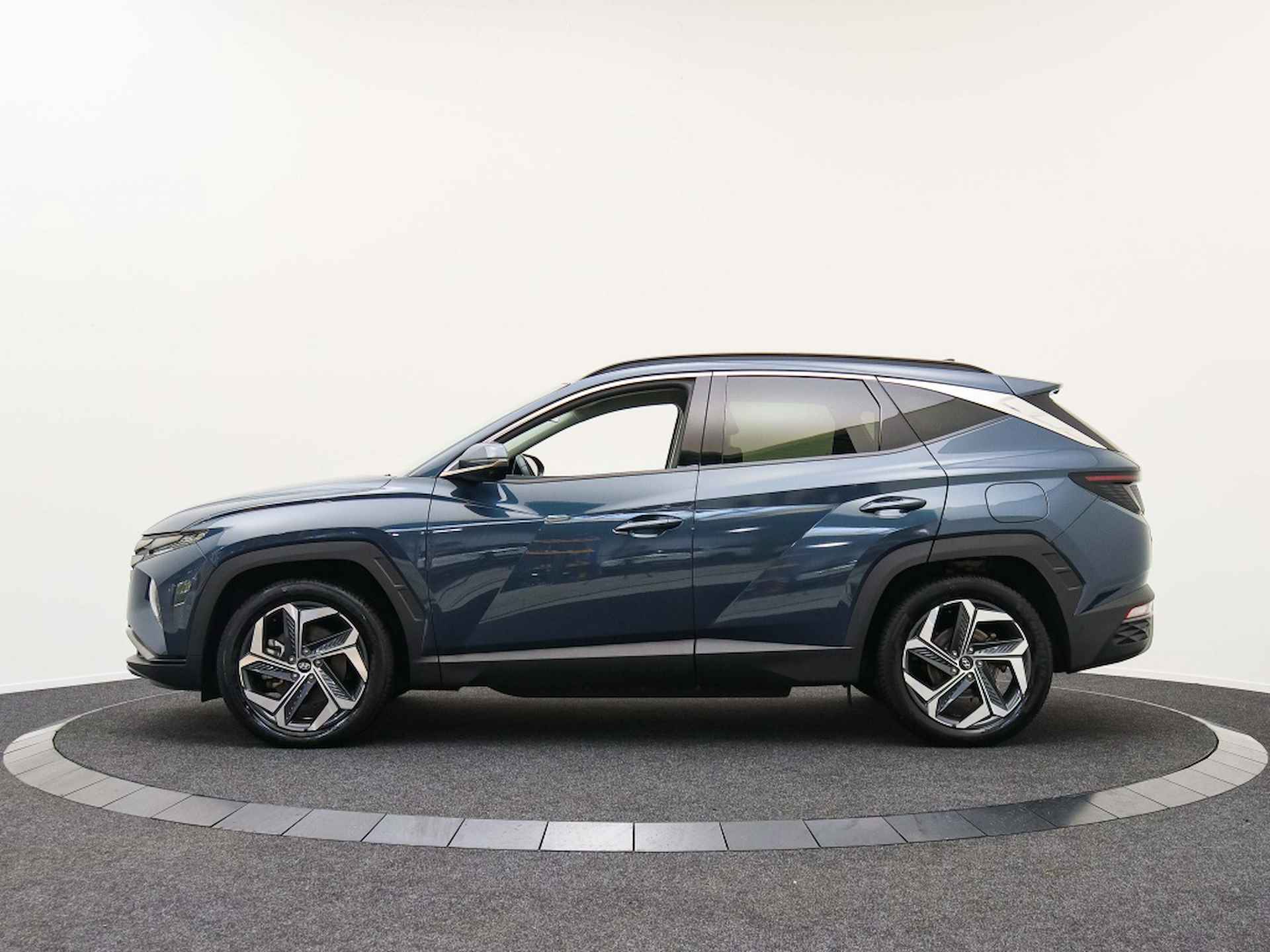 Hyundai Tucson 1.6 T-GDI PHEV Premium | Private lease 699 p.m. - 10/49