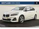 BMW 2 Serie Active Tourer 218i High Executive M Sport Automaat / Panoramadak / Sportstoelen / Stoelverwarming / LED / Head-Up / Park Assistant / Cruise Control / Navigatie Plus