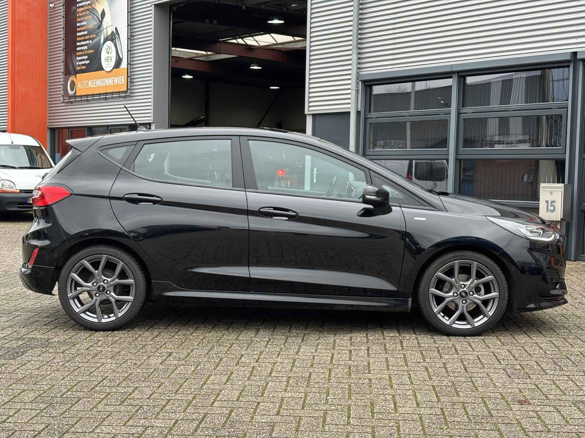 Ford Fiesta 1.0 EcoBoost Hybrid ST-Line / Camera / Airco / Stoel & Suurverwarming - 13/31