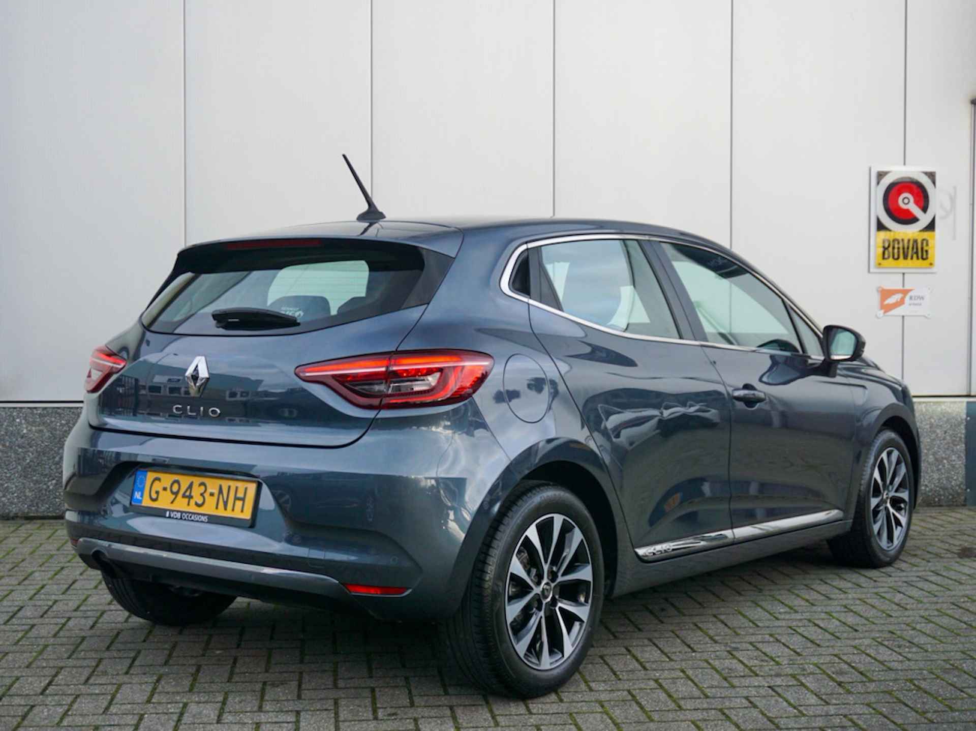 Renault Clio 1.0 TCe Intens Groot navi | 360 Camera | CarPlay | Half Leder | - 2/25