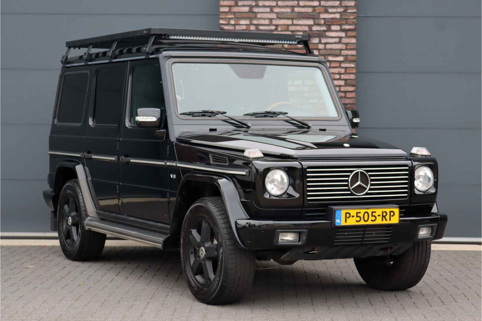 Mercedes-Benz G-Klasse 500 V8 'Grand Edition' Aut7 | Youngtimer | Schuifdak | Exclusiefpakket | Leder | Designo sierdelen | Stoelverwarming V+A | Inbouwlades Kofferruimte | - 4/37