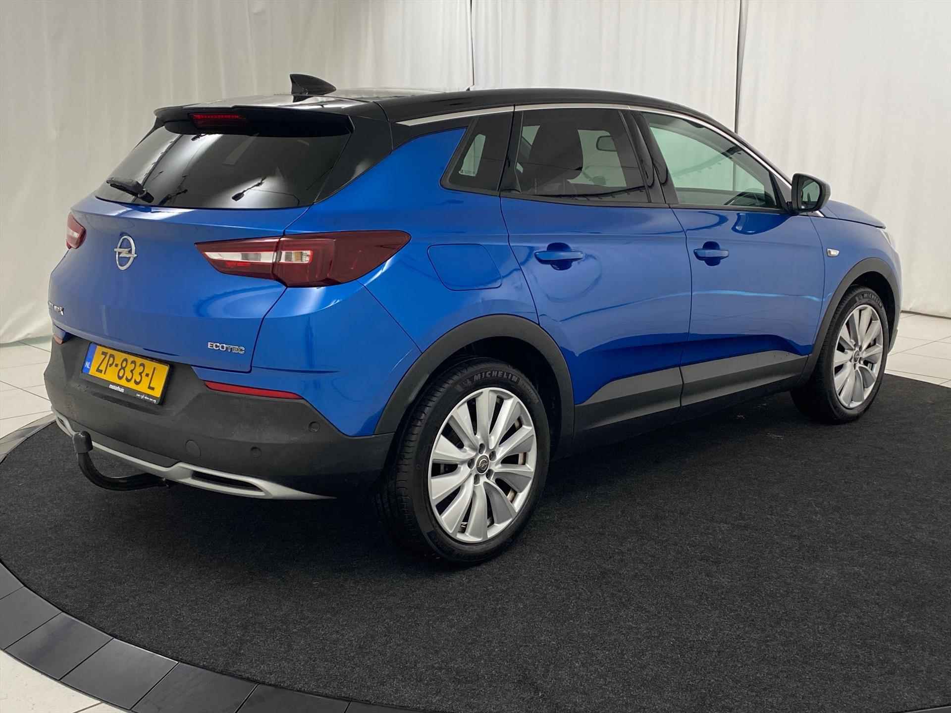 OPEL Grandland X 1.2 Turbo 130pk Business Executive / Trekhaak / Navigatie / Climate Controle / Panoramadak - 3/41