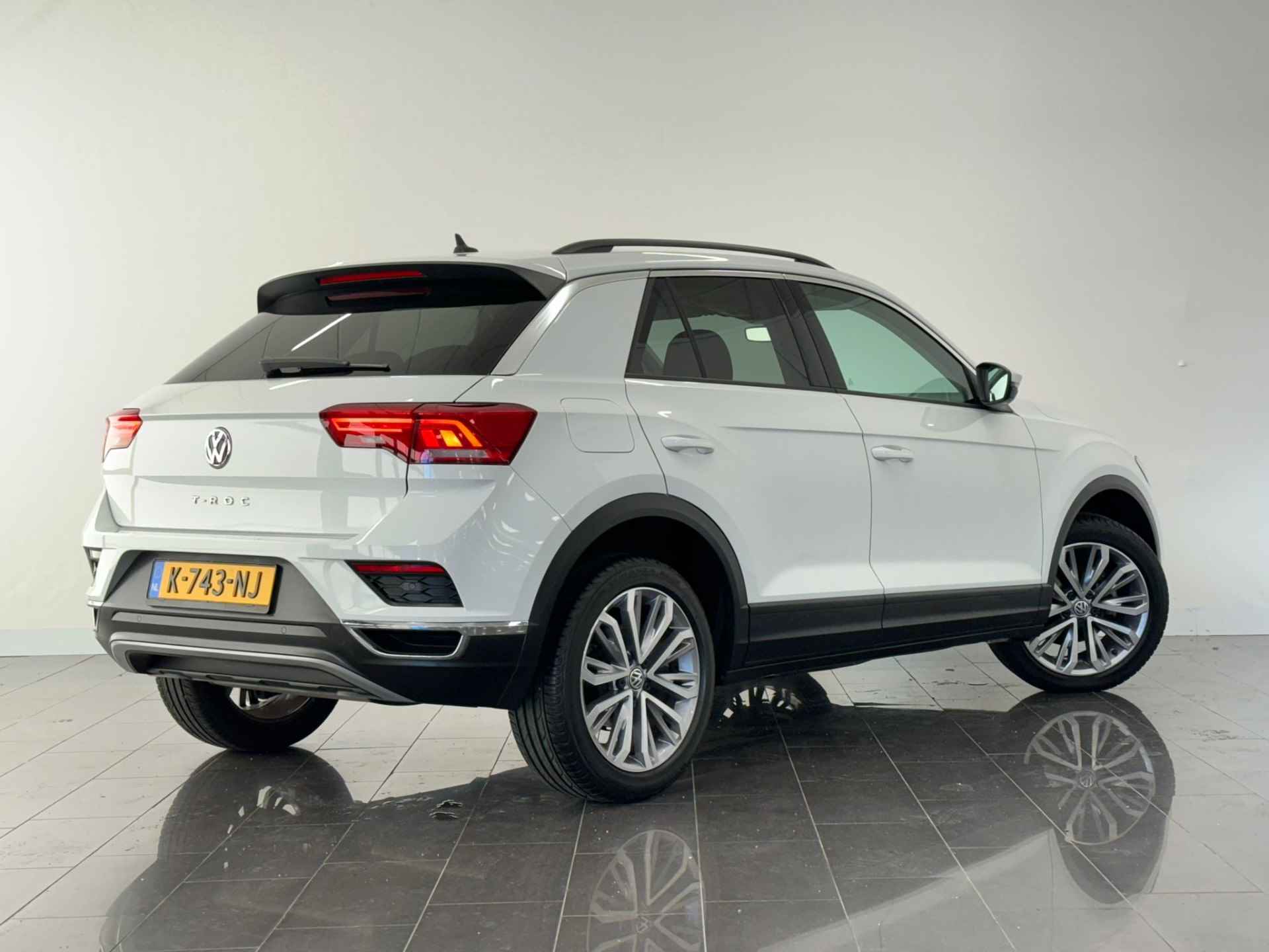 Volkswagen T-Roc 1.5 TSI Sport | Winter pakket | Sport Plus pakket | - 4/36