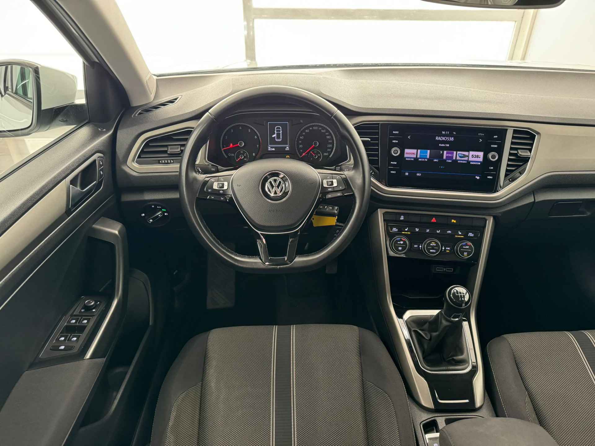 Volkswagen T-Roc 1.5 TSI Sport | Winter pakket | Sport Plus pakket | - 5/36