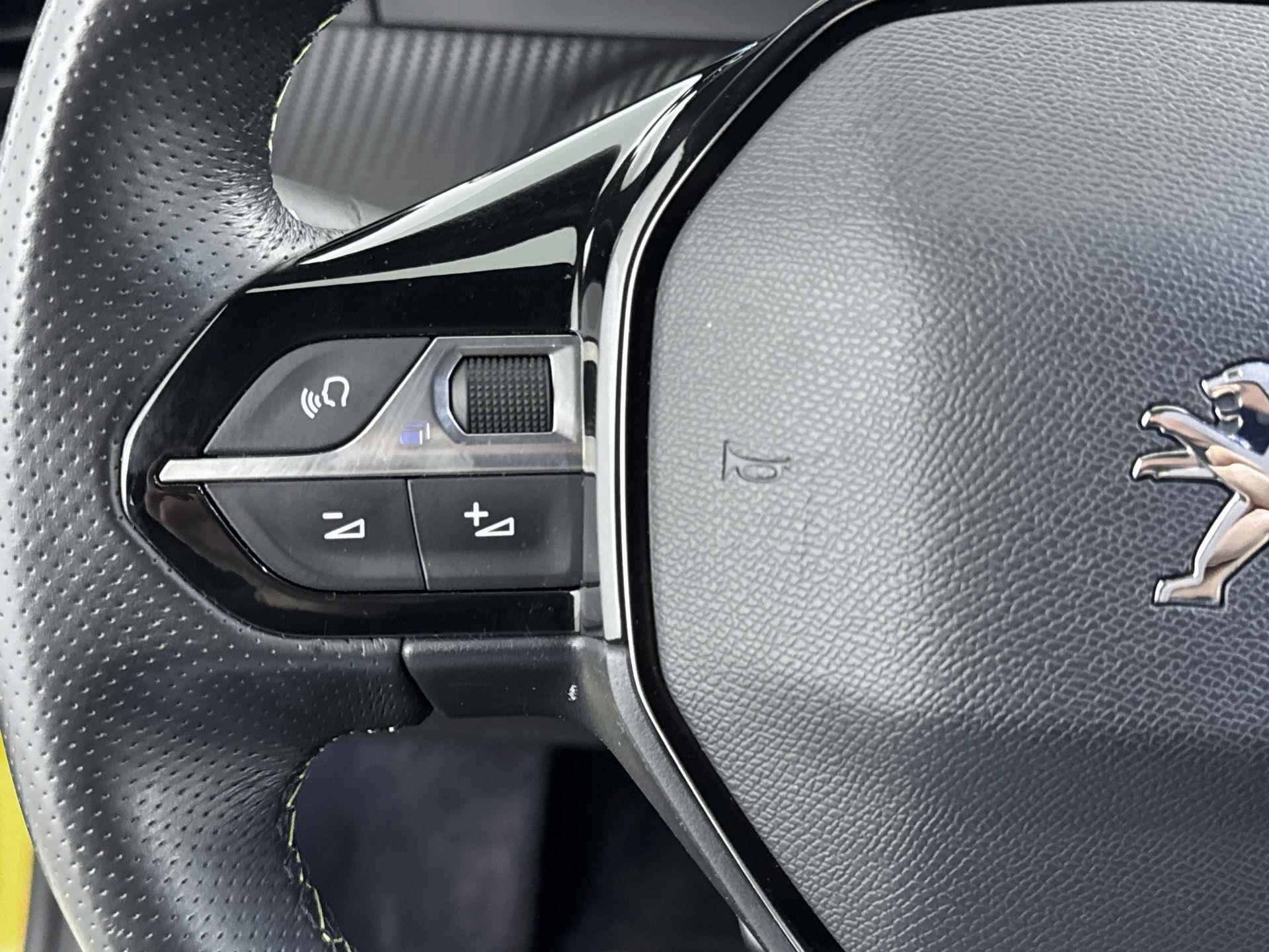 Peugeot e-208 EV GT Pack 50 kWh 136 pk | Stoelverwarming | Navigatie | Achteruitrijcamera | Adaptieve cruise control | All season - 17/36
