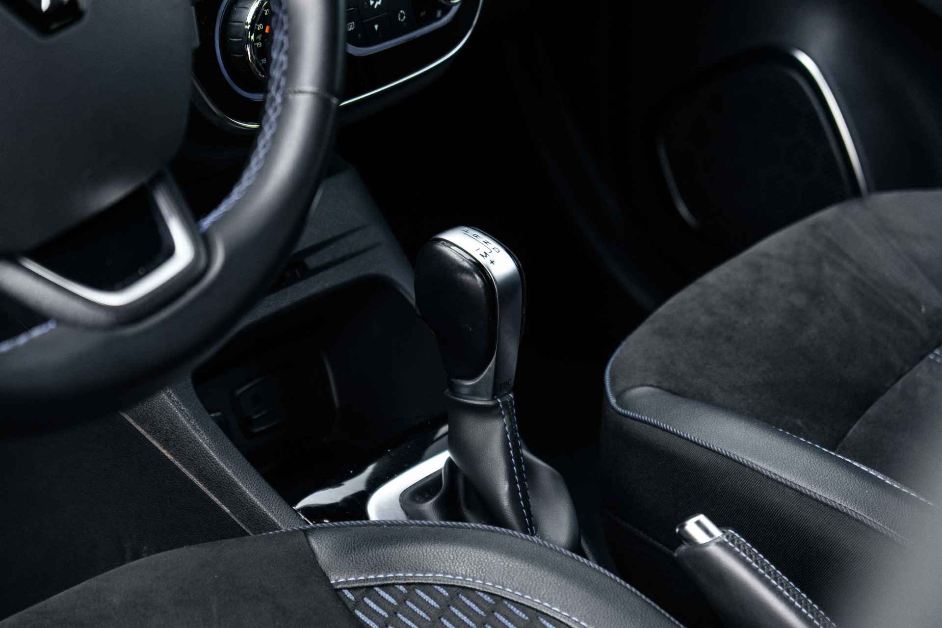 Renault Captur 1.3 TCe 150pk Version S | Automaat | Reservewiel | Stoelverwarming | incl. Bovag rijklaarpakket met 12 maanden garantie - 13/48