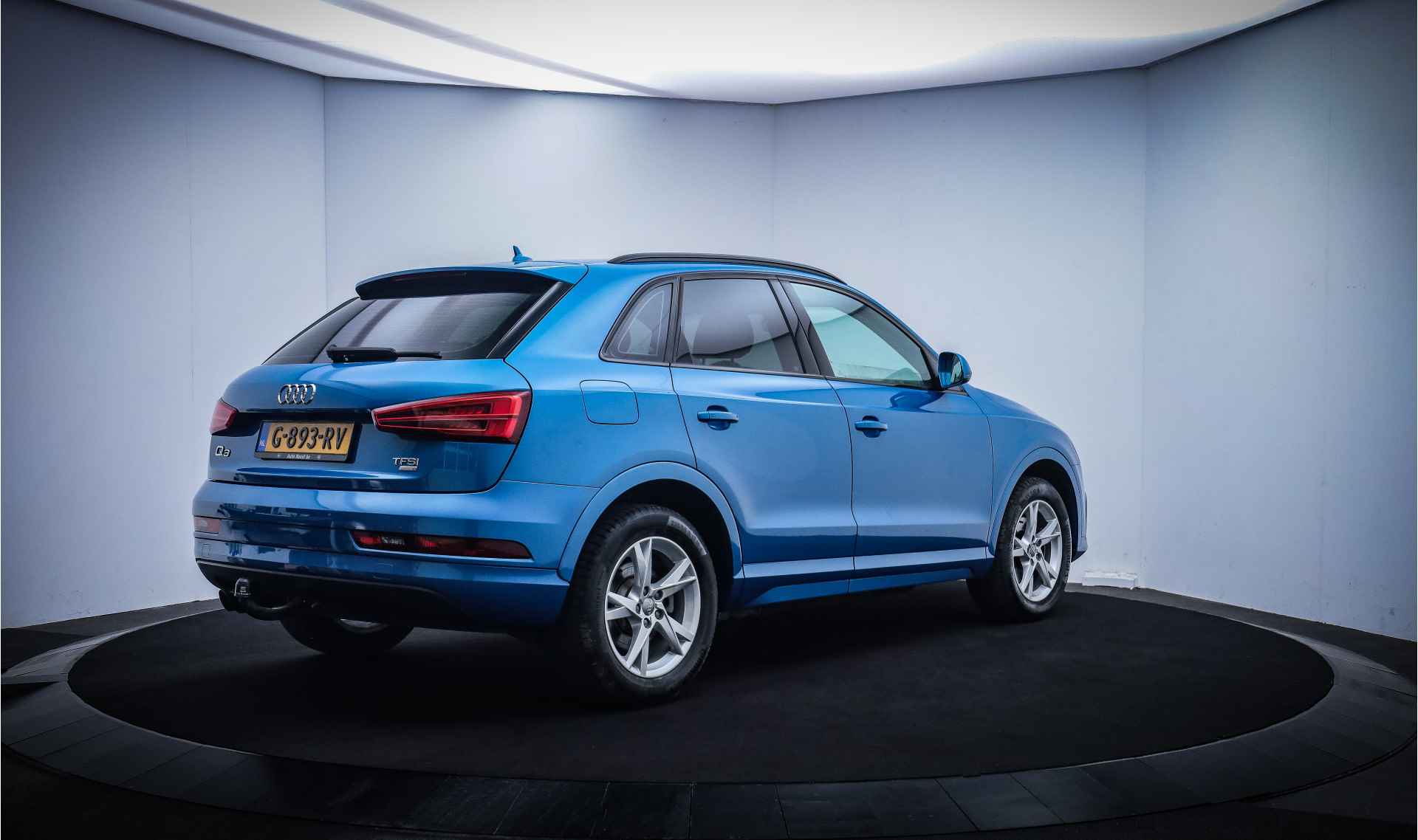 Audi Q3 1.4TFSI DESIGN LINE XENON/NAVI/STOELVERW./AFN TREKHAAK/CLIMA/CRUISE/PDC/LMV - 5/25