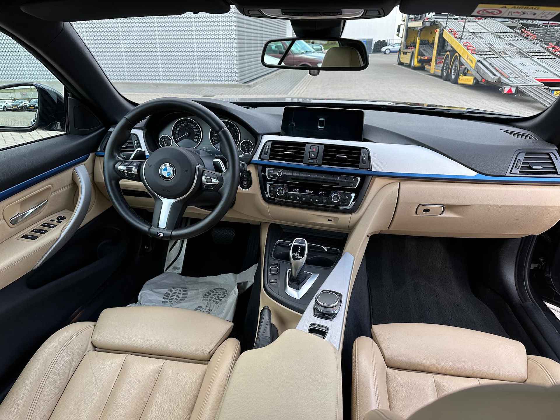 BMW 4 Serie Cabrio 430i / Leder / Memory seats / Head up dispaly / Stoelverwarming / Parkeersensoren V+A / - 15/30