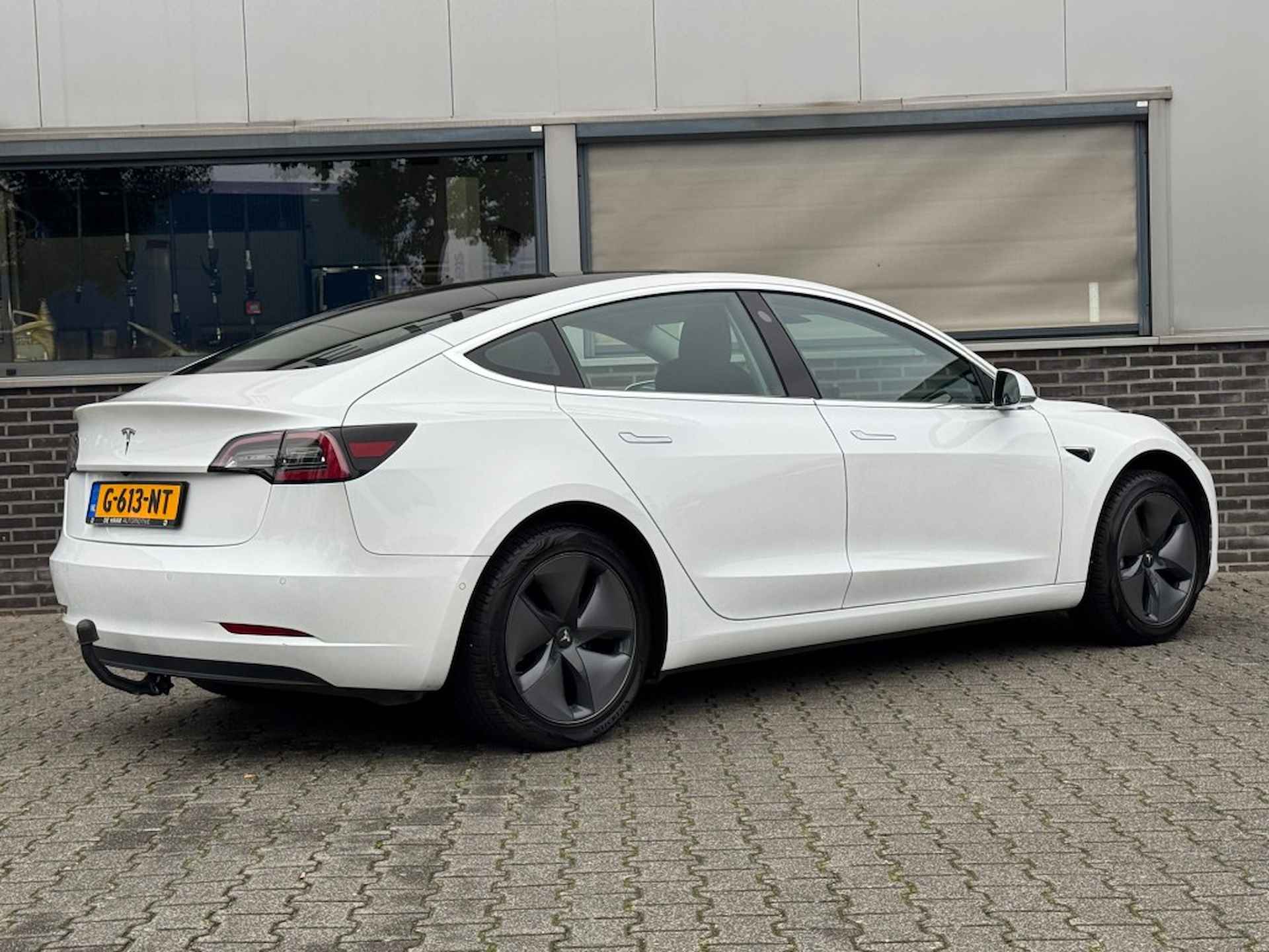 TESLA Model 3 Standard range RWD Plus 60 kWh - Trekhaak - Panoramadak - 3/26