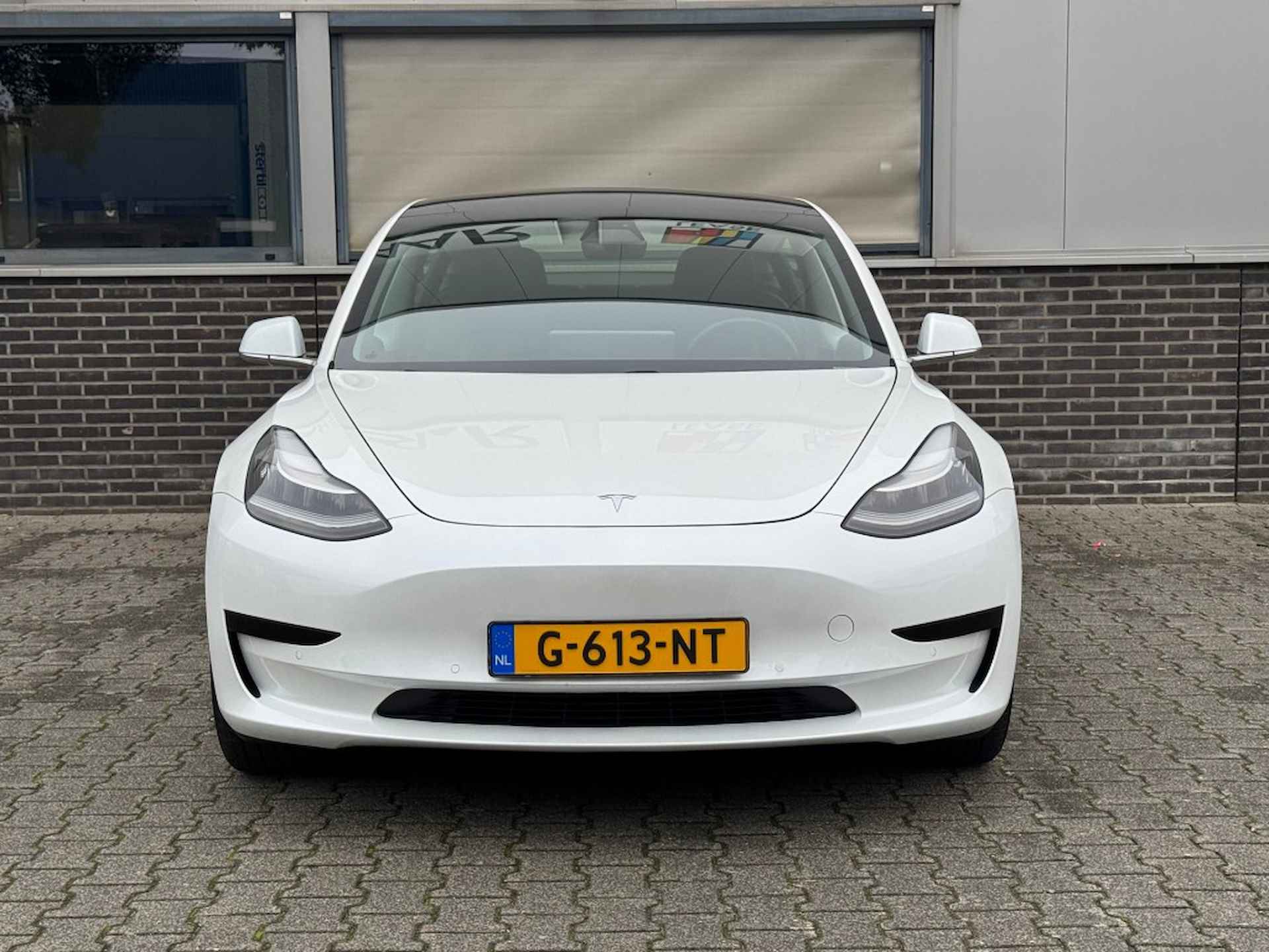 TESLA Model 3 Standard range RWD Plus 60 kWh - Trekhaak - Panoramadak - 4/26