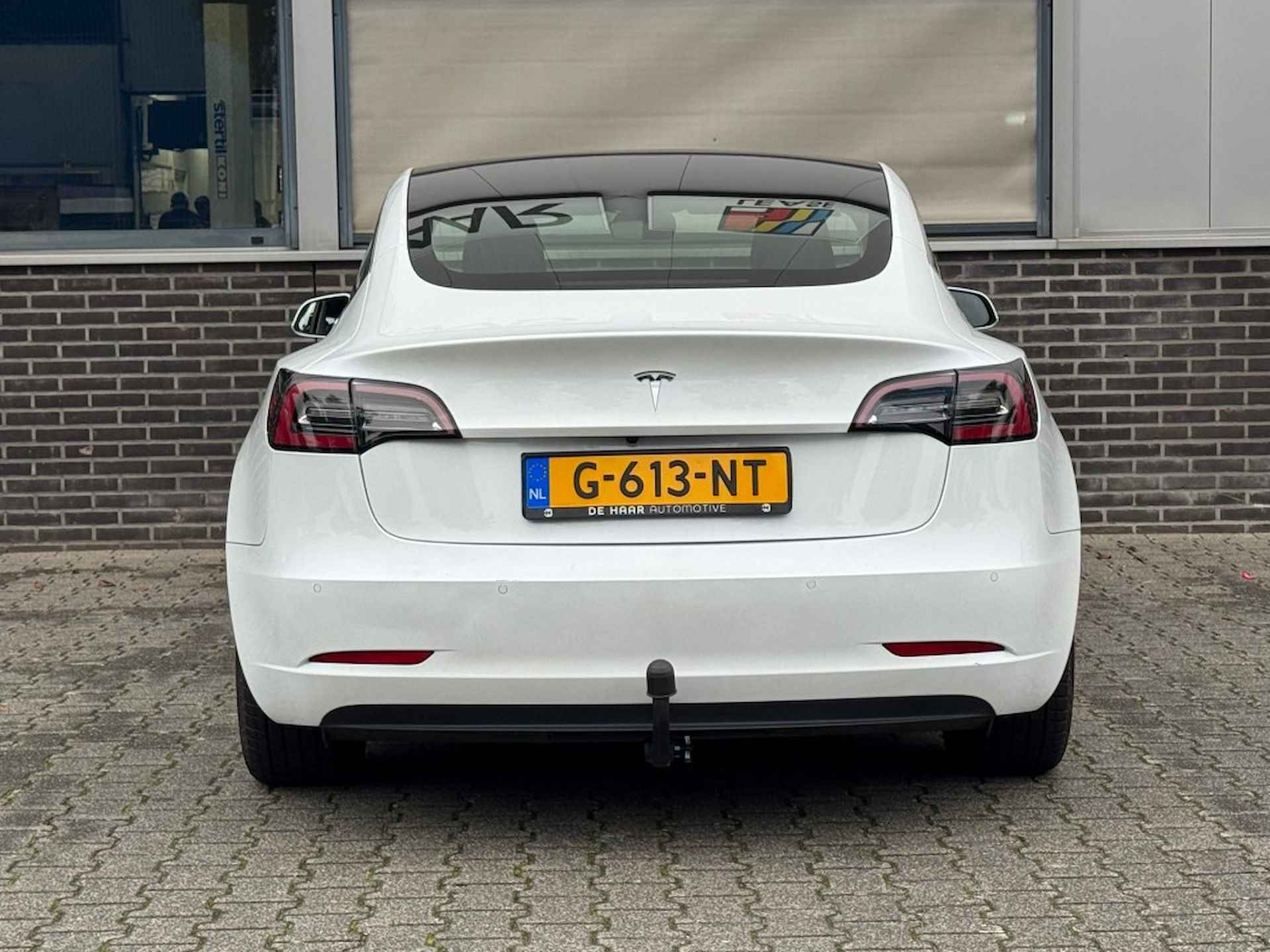 TESLA Model 3 Standard range RWD Plus 60 kWh - Trekhaak - Panoramadak - 5/26