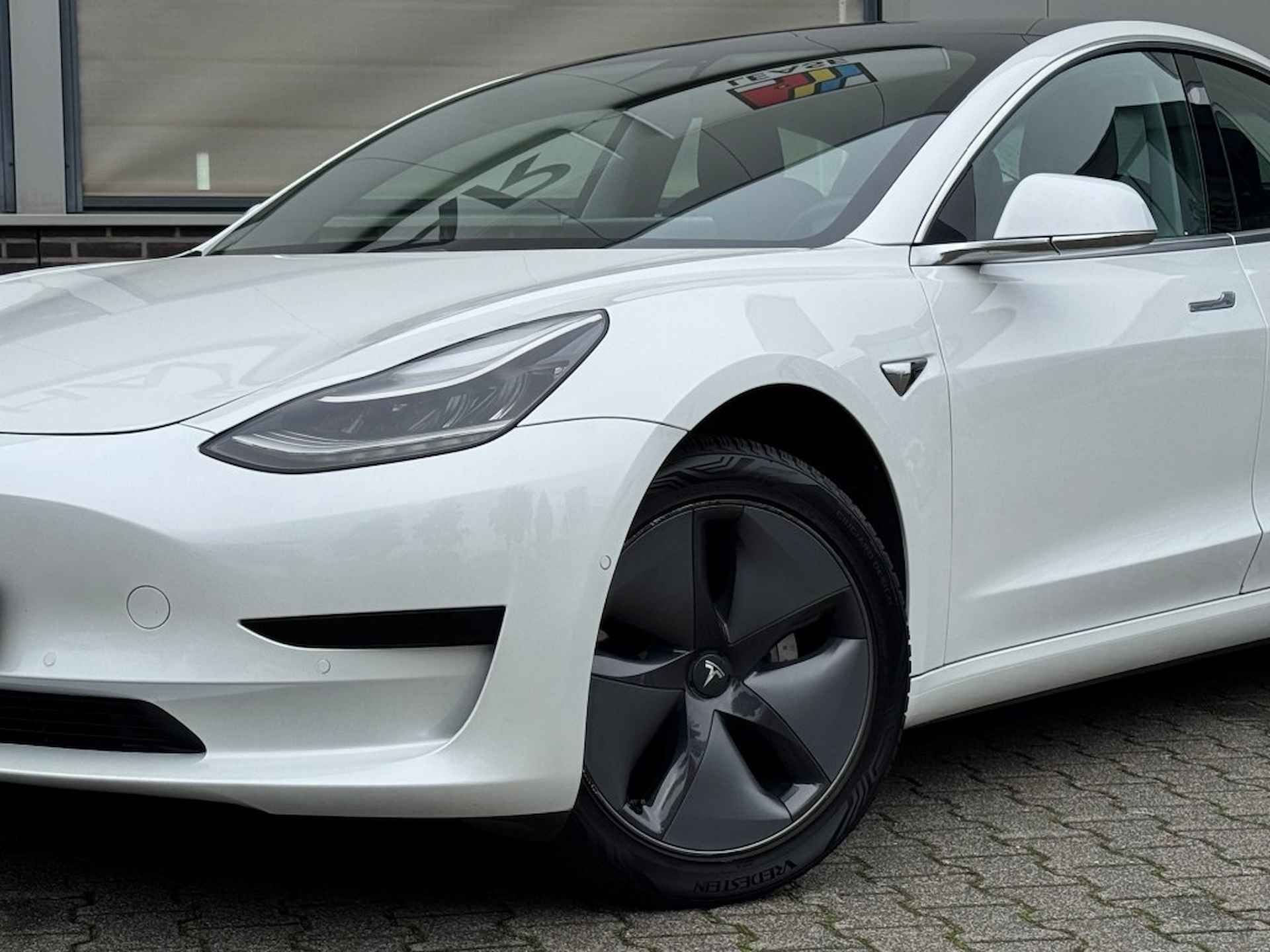 TESLA Model 3 Standard range RWD Plus 60 kWh - Trekhaak - Panoramadak - 6/26