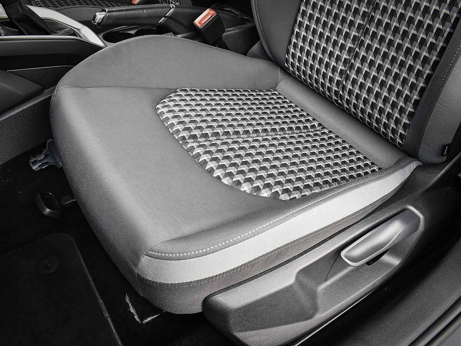 Audi A1 Sportback 25 Tfsi 95pk S-Tronic Advanced edition | Airco | Cruise Control | P-Sensoren | DAB | Smartphone Interface | Spraakherkenning | Getint Glas | 17'' Inch | Garantie t/m 09-05-2026 of 100.000km - 12/31