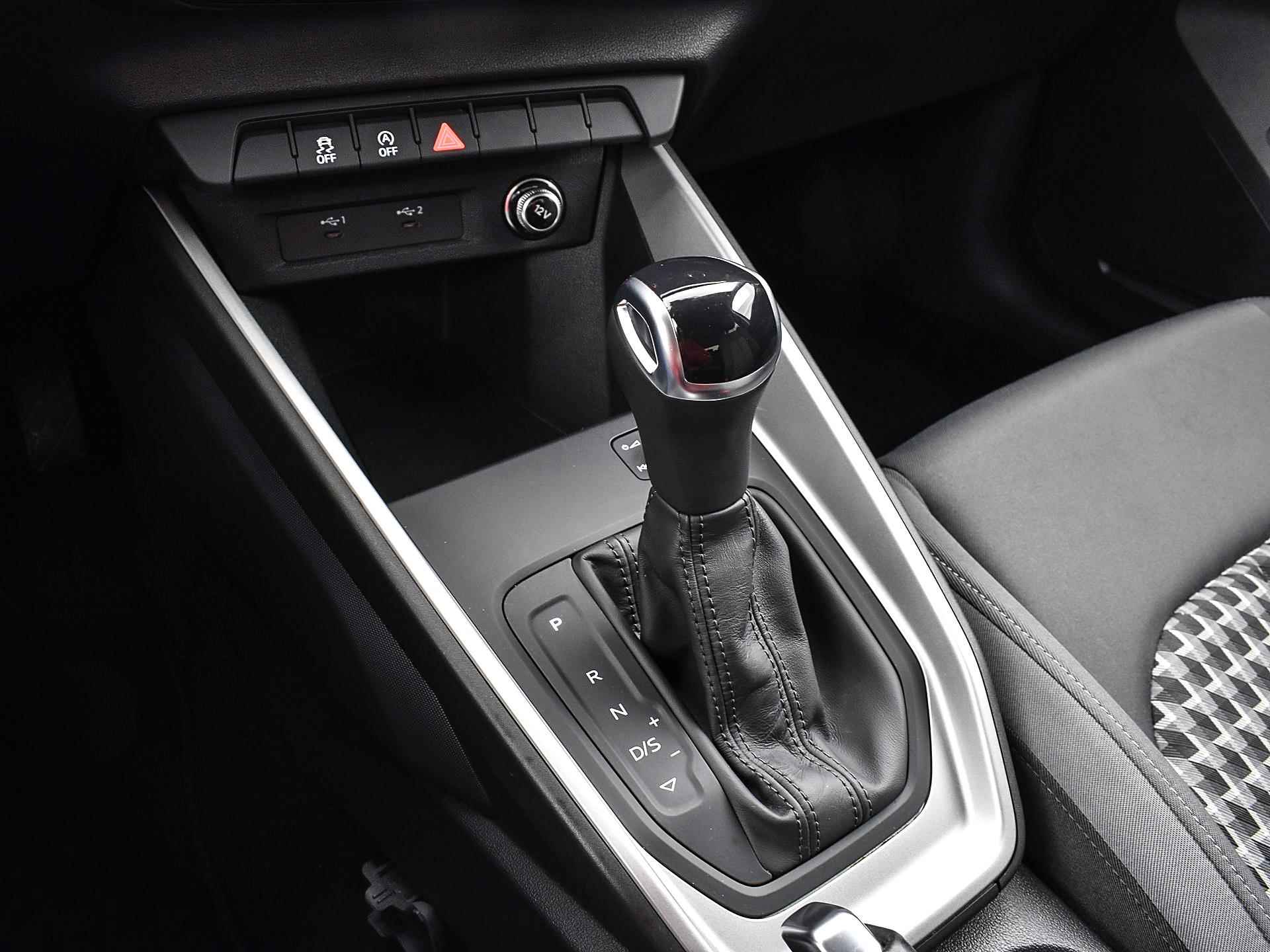 Audi A1 Sportback 25 Tfsi 95pk S-Tronic Advanced edition | Airco | Cruise Control | P-Sensoren | DAB | Smartphone Interface | Spraakherkenning | Getint Glas | 17'' Inch | Garantie t/m 09-05-2026 of 100.000km - 29/31