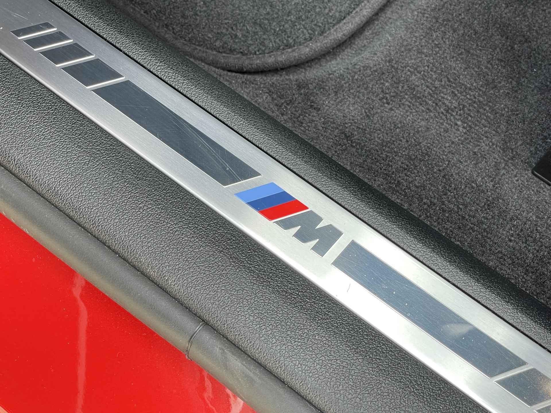 BMW 1-serie 118i Exe | M-Sport | 18" | HiFi | Stuurverw. | Getint Glas | Comfort Acces | Shadow Line - 13/29