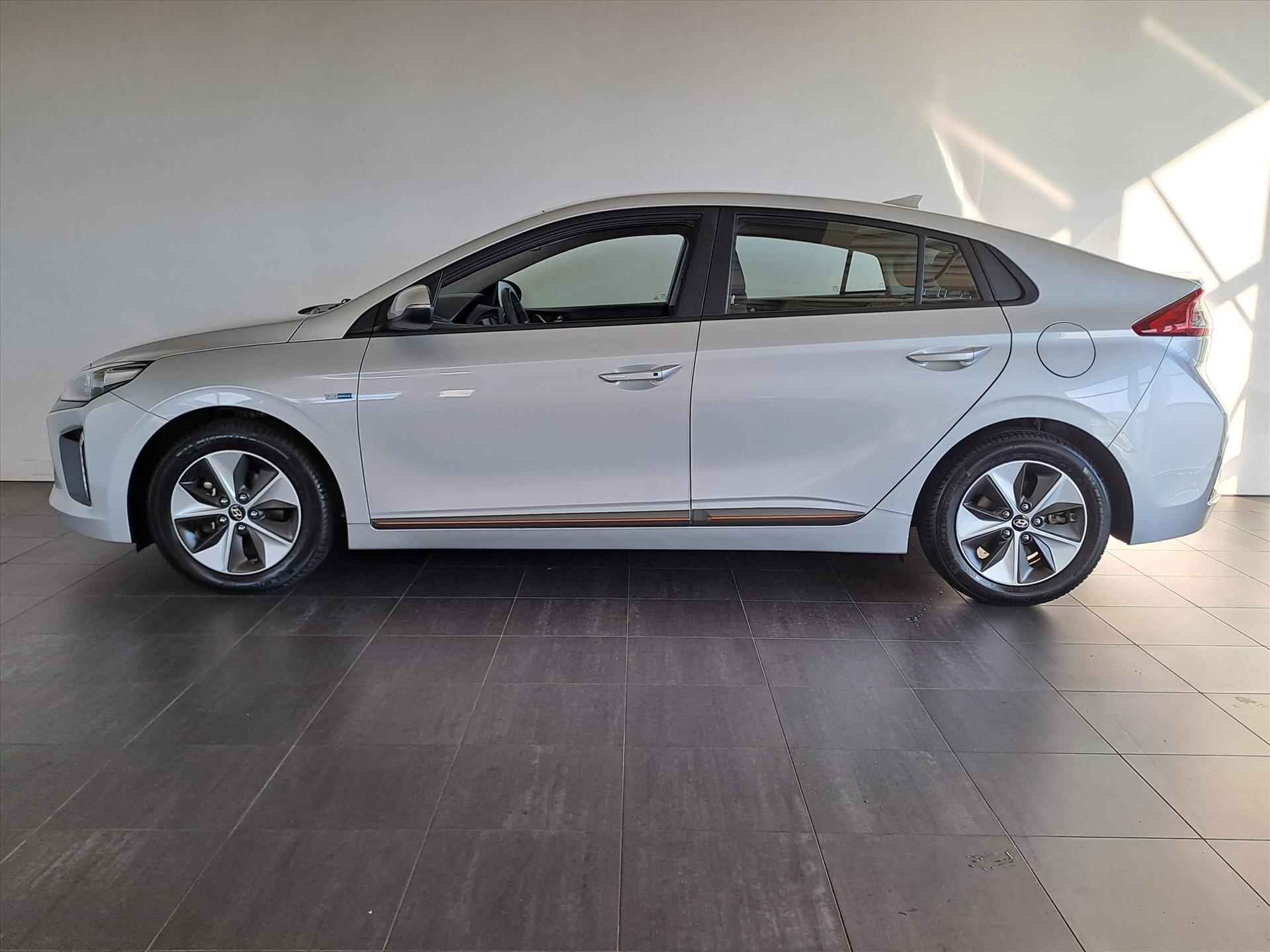 Hyundai Ioniq EV 120 pk Aut. Comfort - 2/26