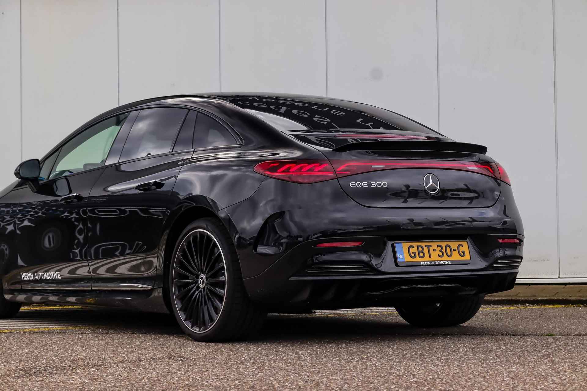 Mercedes-Benz EQE EQE 300 Sport Edition | Premium Pakket | Nightpakket | Akoestisch Comfortpakket | Airmatic - 37/39