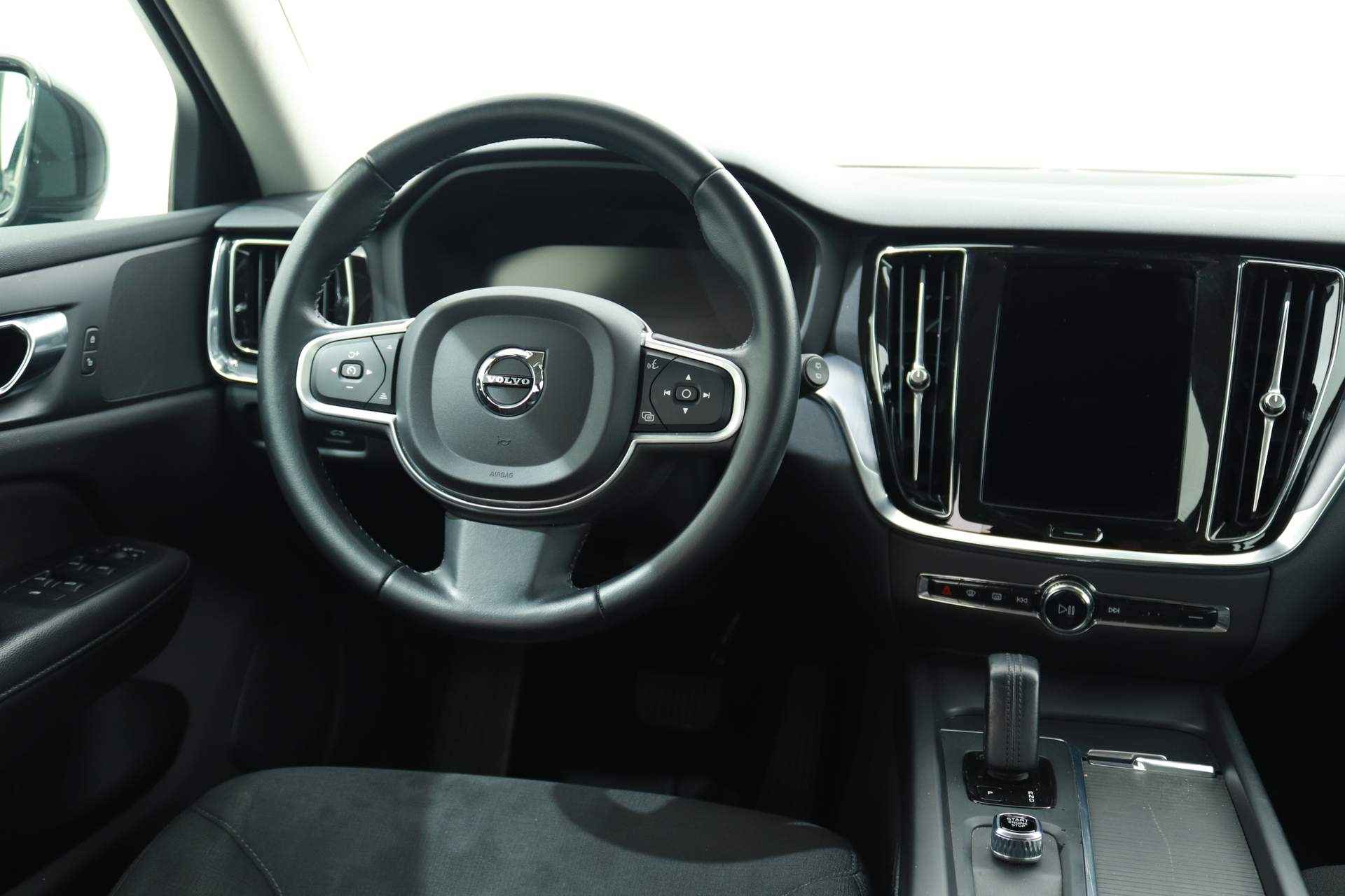 Volvo V60 2.0 B3 163PK MOMENTUM ADVANTAGE AUT8 | Navi | Cruise Adaptief | BLIS | Camera - 14/49