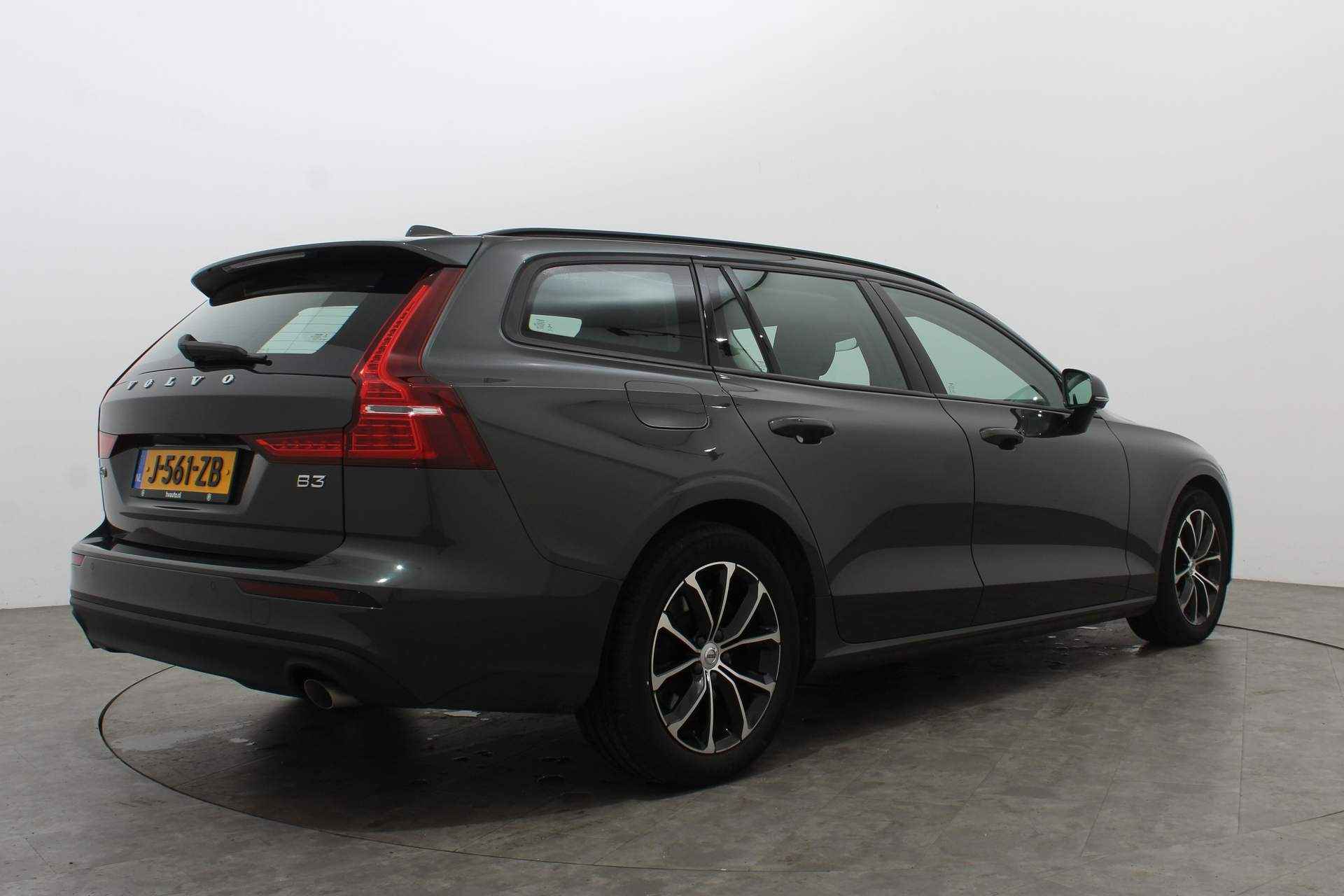 Volvo V60 2.0 B3 163PK MOMENTUM ADVANTAGE AUT8 | Navi | Cruise Adaptief | BLIS | Camera - 16/49