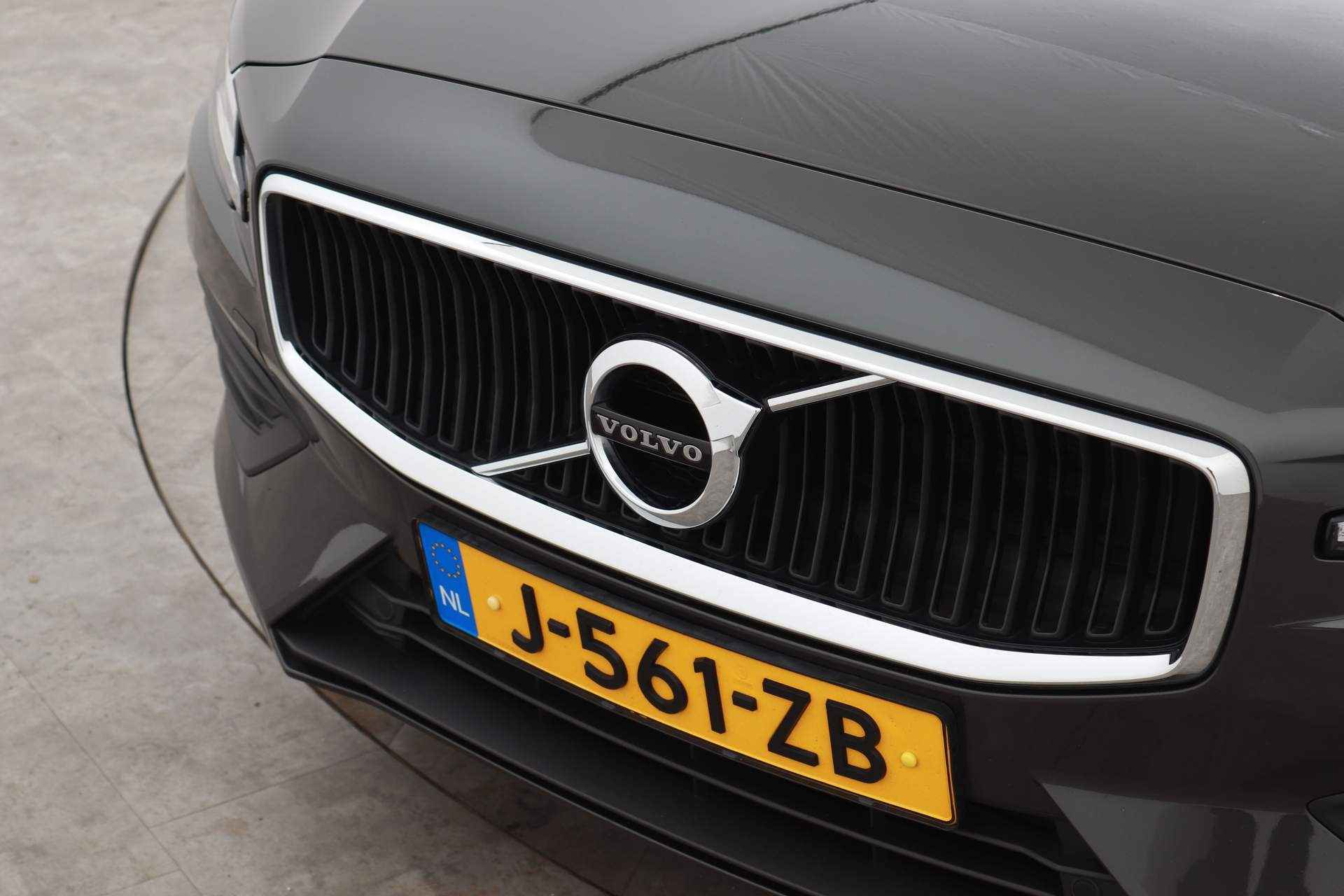 Volvo V60 2.0 B3 163PK MOMENTUM ADVANTAGE AUT8 | Navi | Cruise Adaptief | BLIS | Camera - 29/49