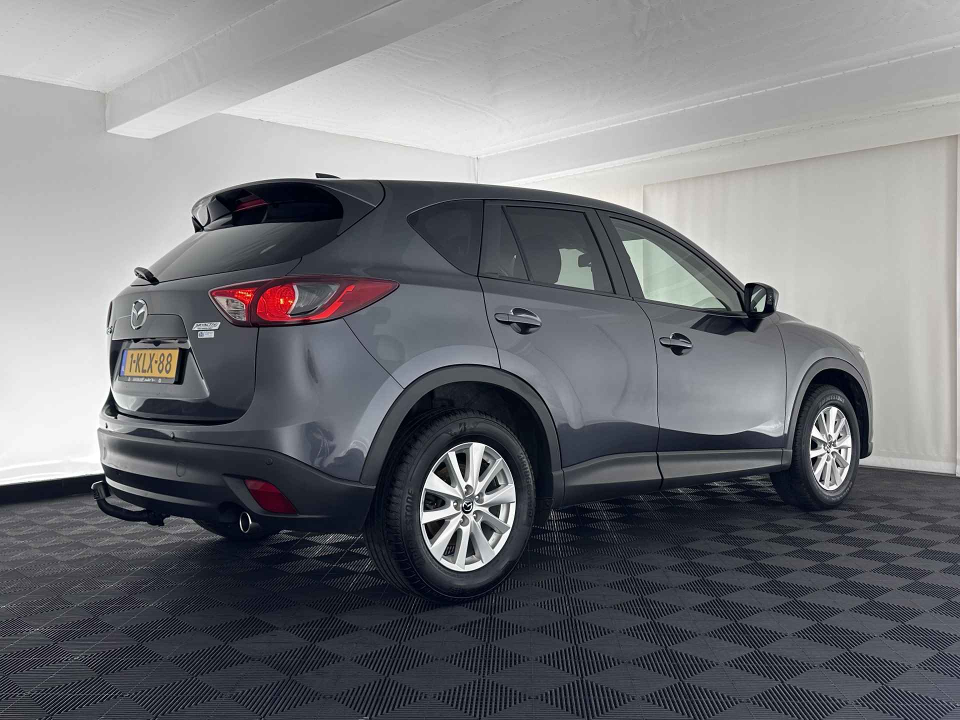 Mazda CX-5 2.2D Skylease+ 2WD *VOLLEDER | NAVI-FULLMAP | CAMERA | ECC | PDC | CRUISE | LANE-ASSIST | SPORT-SEATS | 17"ALU* - 6/27