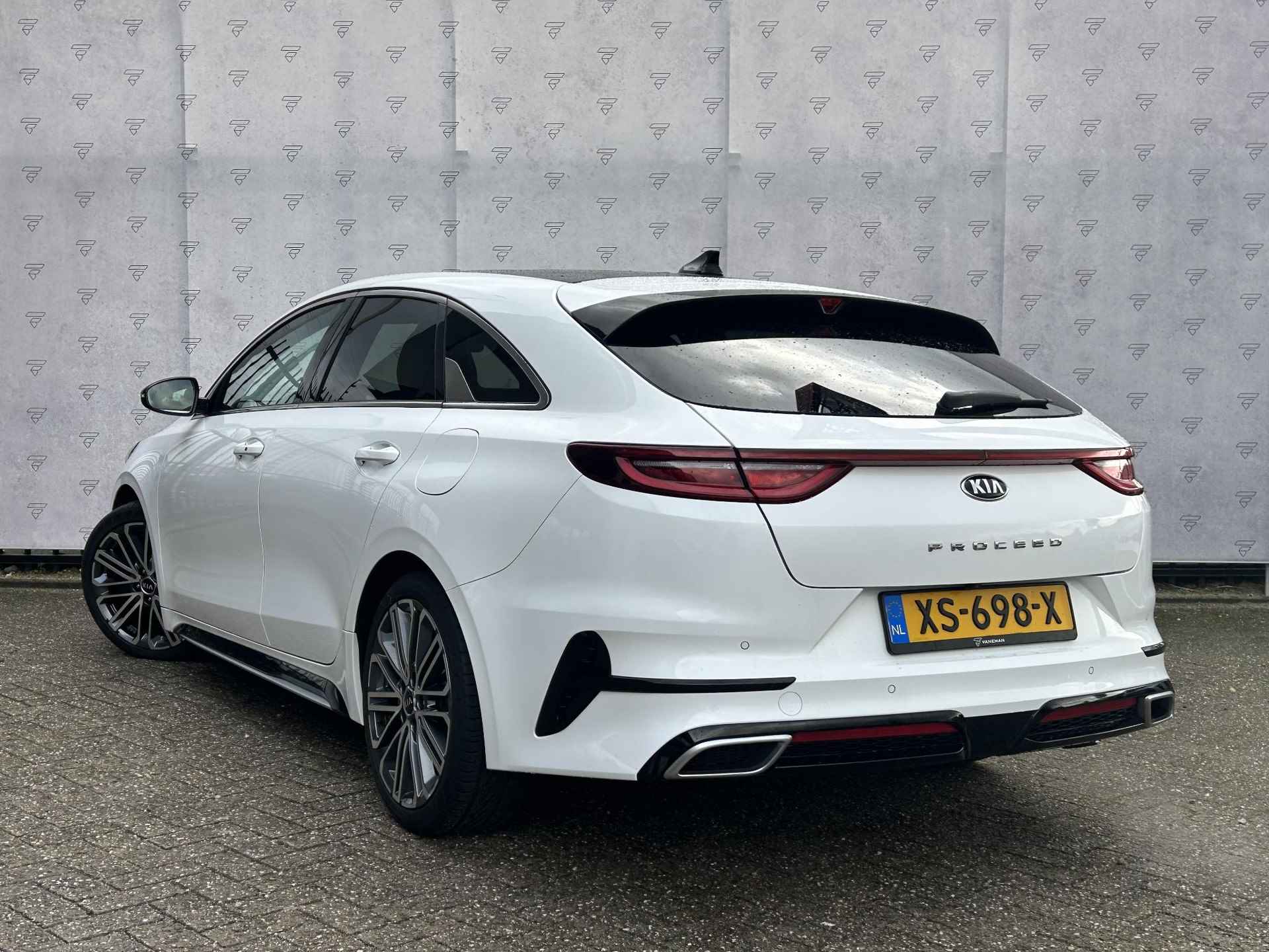 Kia ProCeed 1.4 T-GDI GT-PlusLine | Panoramadak | JBL | Leder/Alcantara | Camera | Navi | 17" Velgen | Apple CarPlay/Anroid Auto | Key-Less | PDC | Cruise | LED | - 2/28