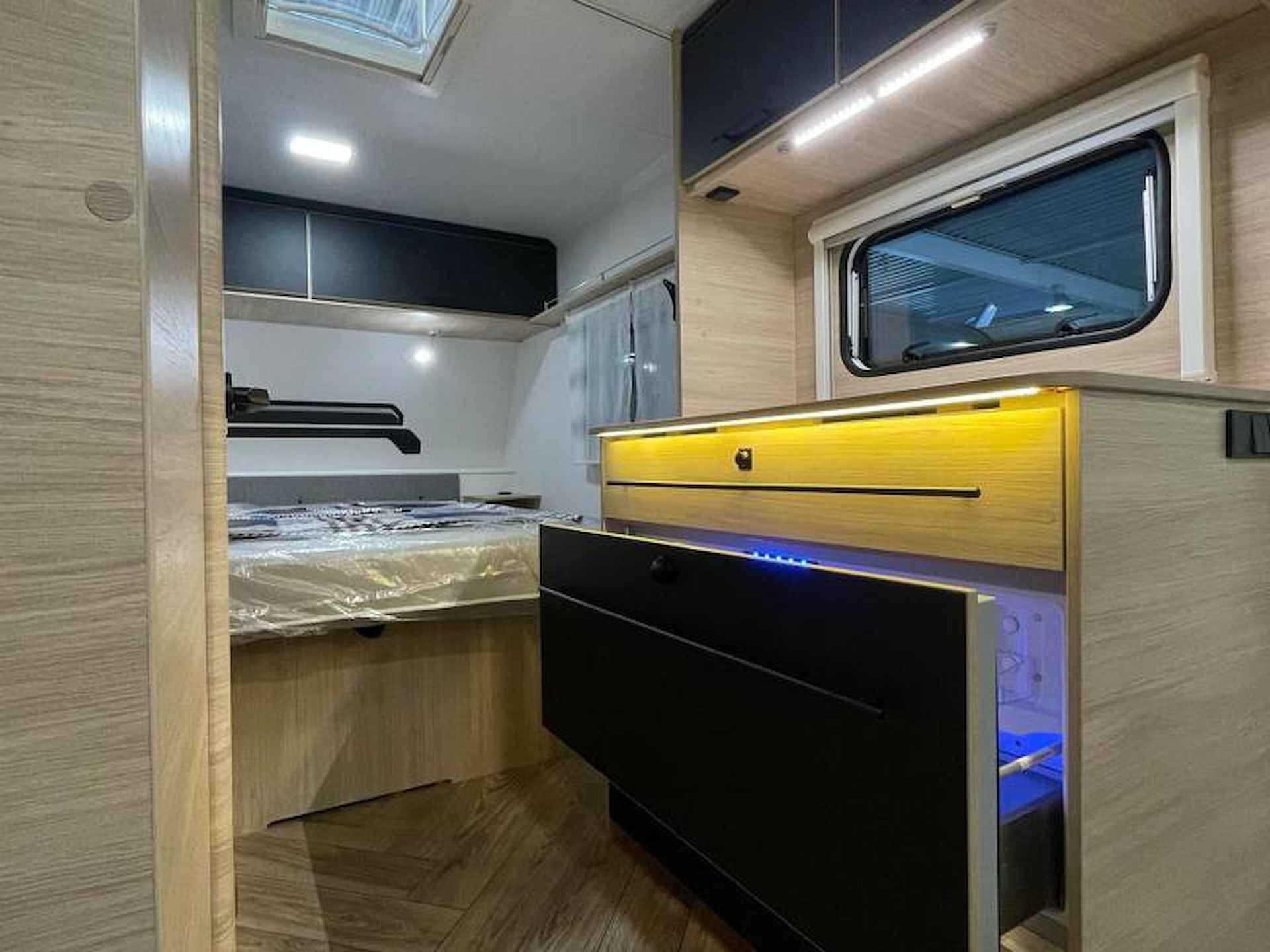 Caravelair Sport-Line 480 model 2024 Queensbed - 7/11