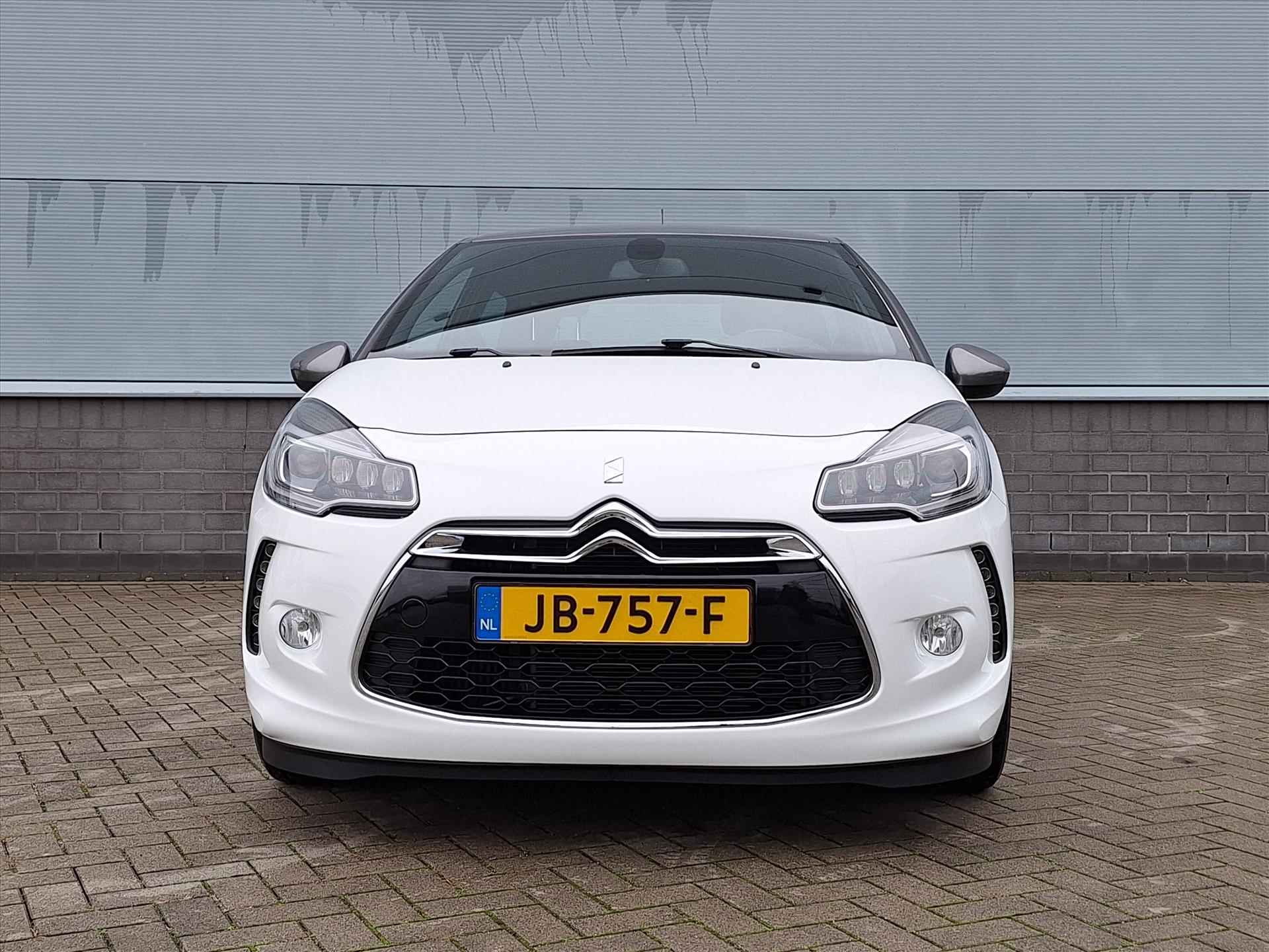 DS Ds3 110pk Automaat So Chic | Navigatie | Climate Control | Cruise Control | Parkeersensoren achter - 2/36