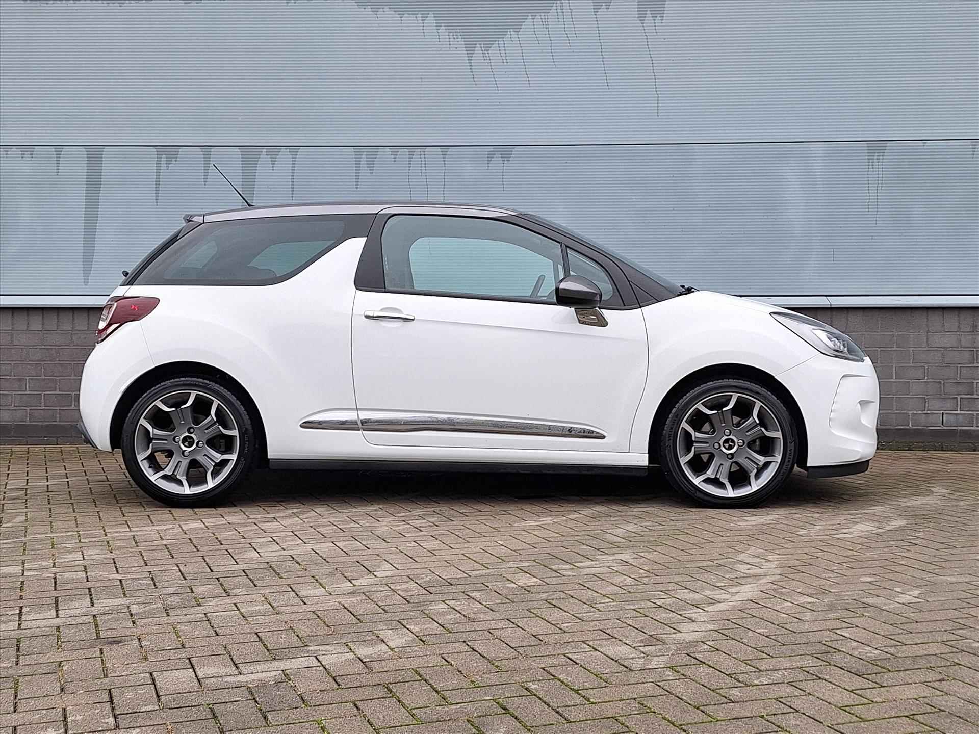 DS Ds3 110pk Automaat So Chic | Navigatie | Climate Control | Cruise Control | Parkeersensoren achter - 4/36