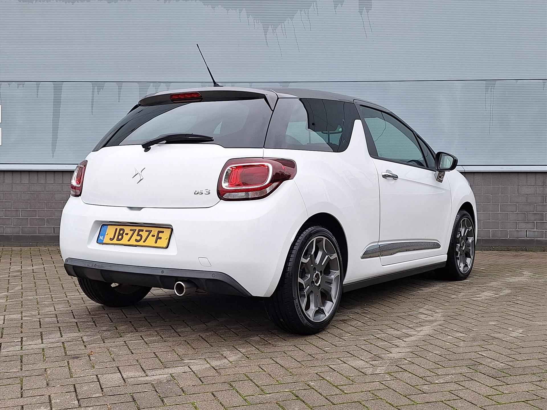 DS Ds3 110pk Automaat So Chic | Navigatie | Climate Control | Cruise Control | Parkeersensoren achter - 5/36