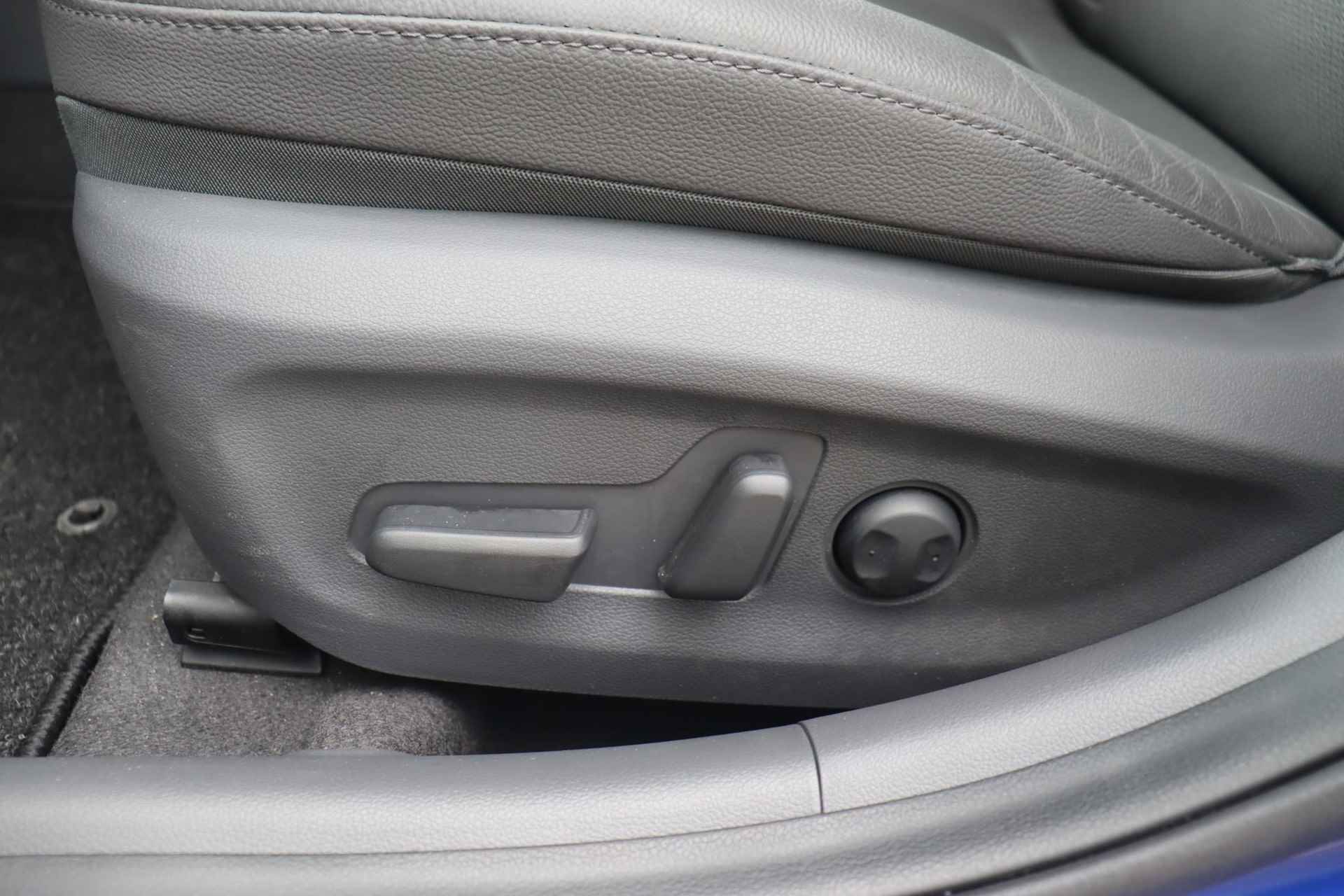 Hyundai IONIQ 1.6 GDi PHEV Premium Plug-In Stoel-Stuurverwarming Leder - 15/50